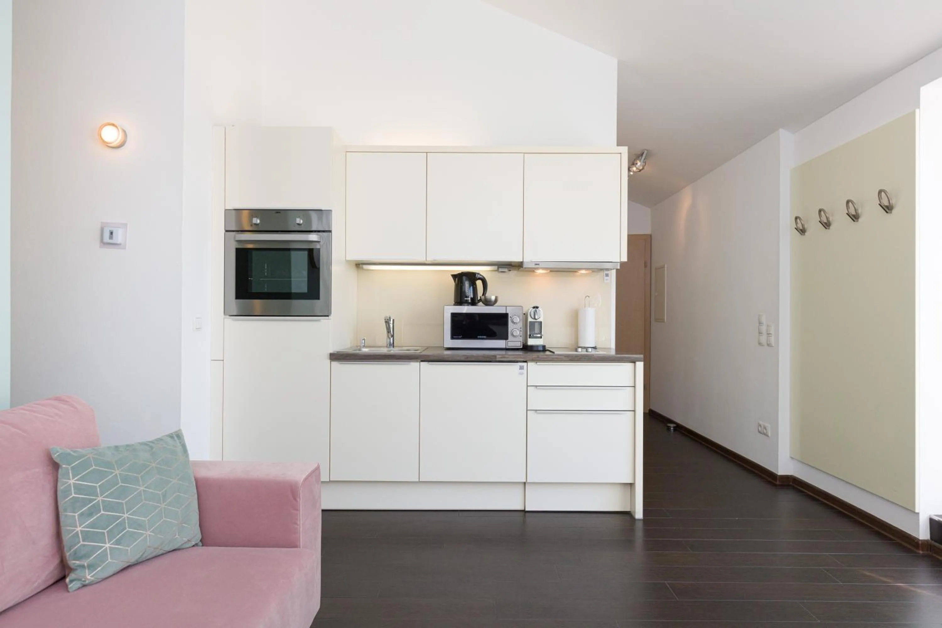 Kitchen or kitchenette in RAFAEL KAISER - Premium Apartments - Contactless Check-In