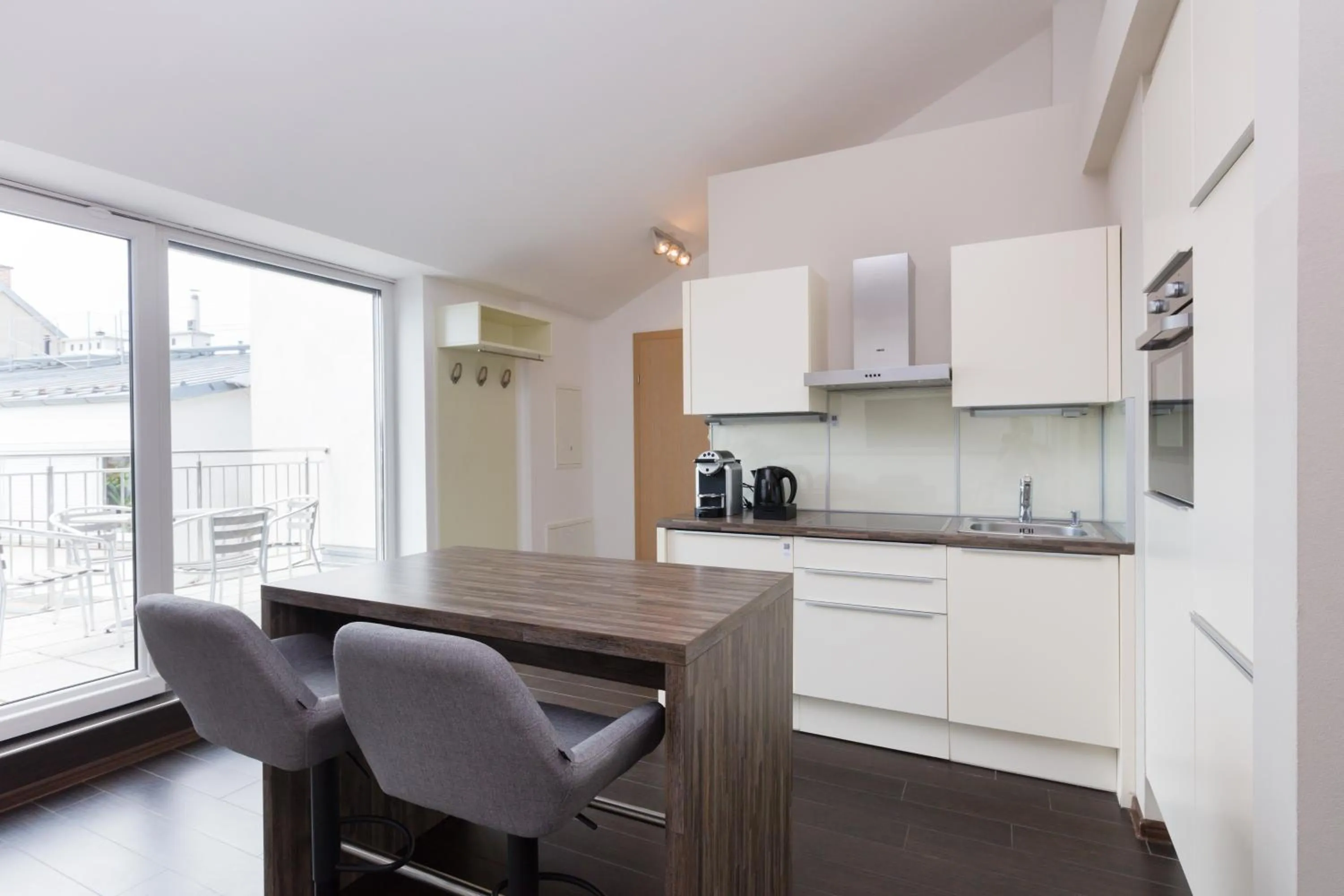 Kitchen or kitchenette in RAFAEL KAISER - Premium Apartments - Contactless Check-In