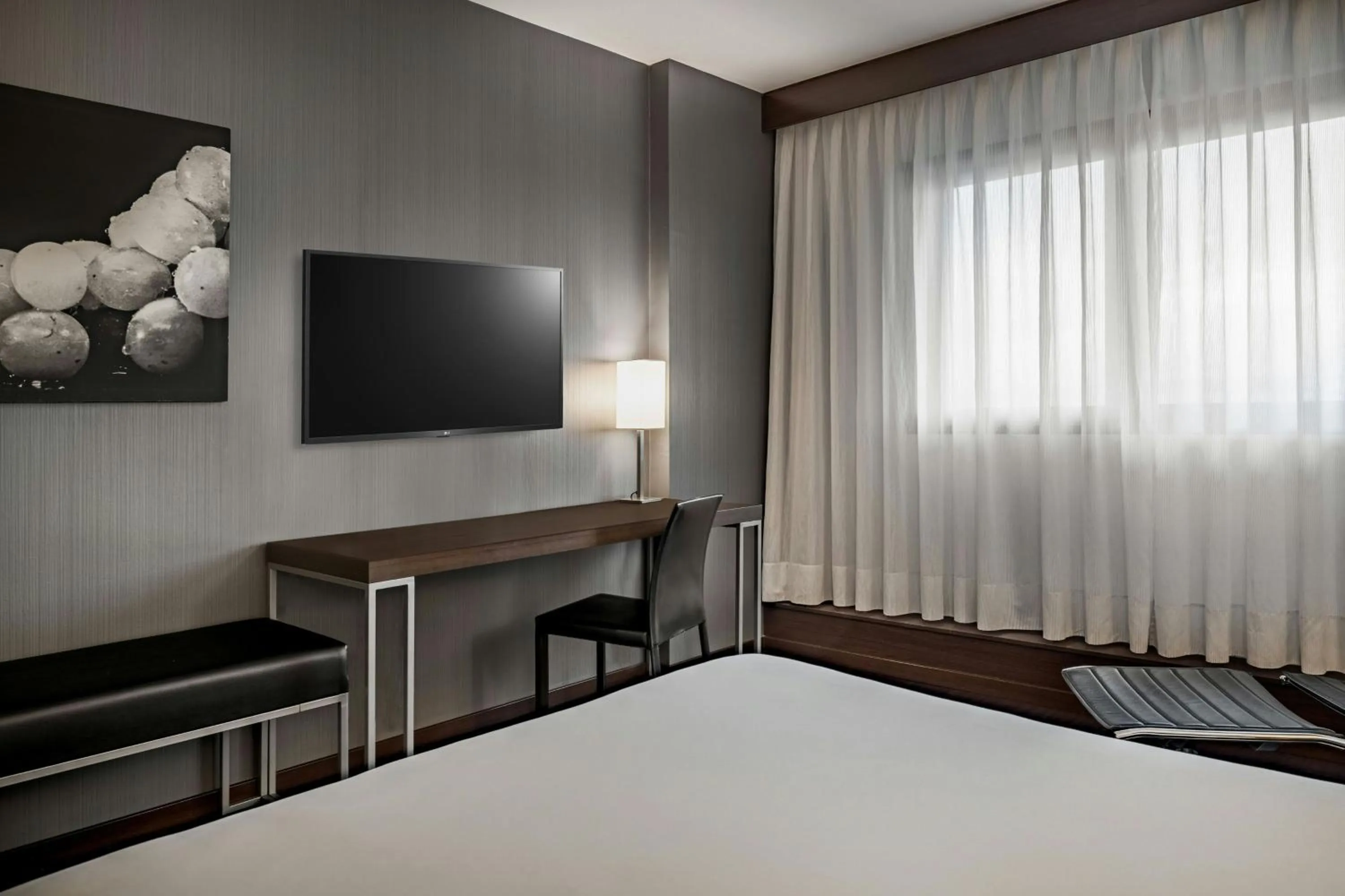 Photo of the whole room, Bed in AC Hotel Porto by Marriott