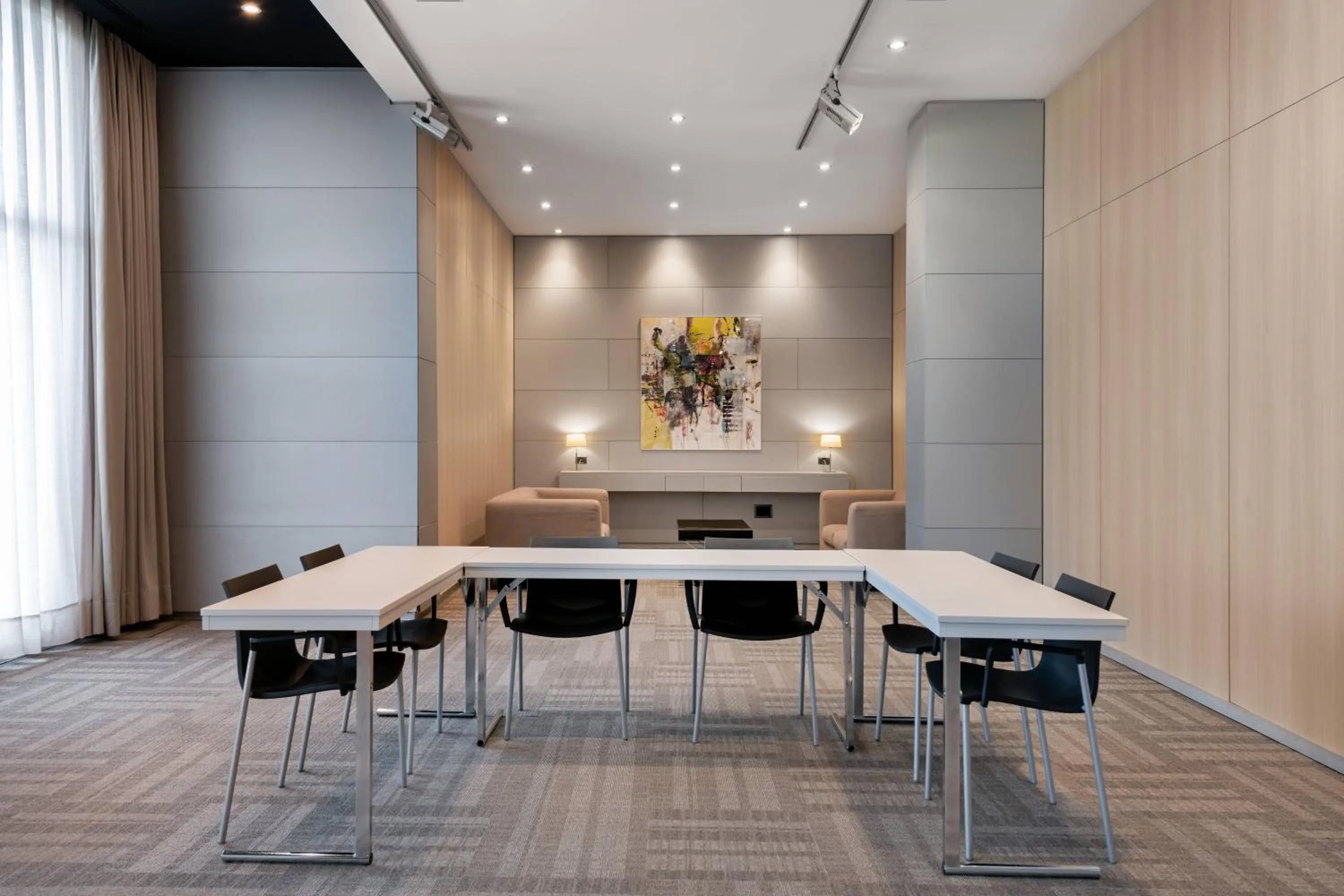 Meeting/conference room in AC Hotel Porto by Marriott