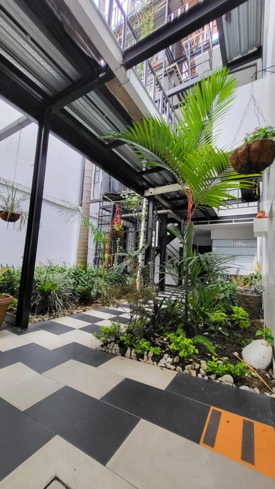 Garden in Hotel Torre del Viento cali