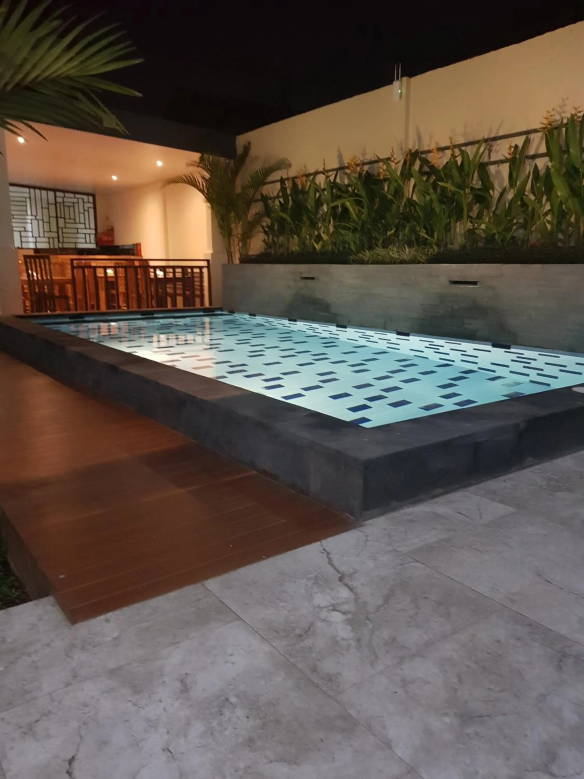 Swimming pool in Praba Guesthouse