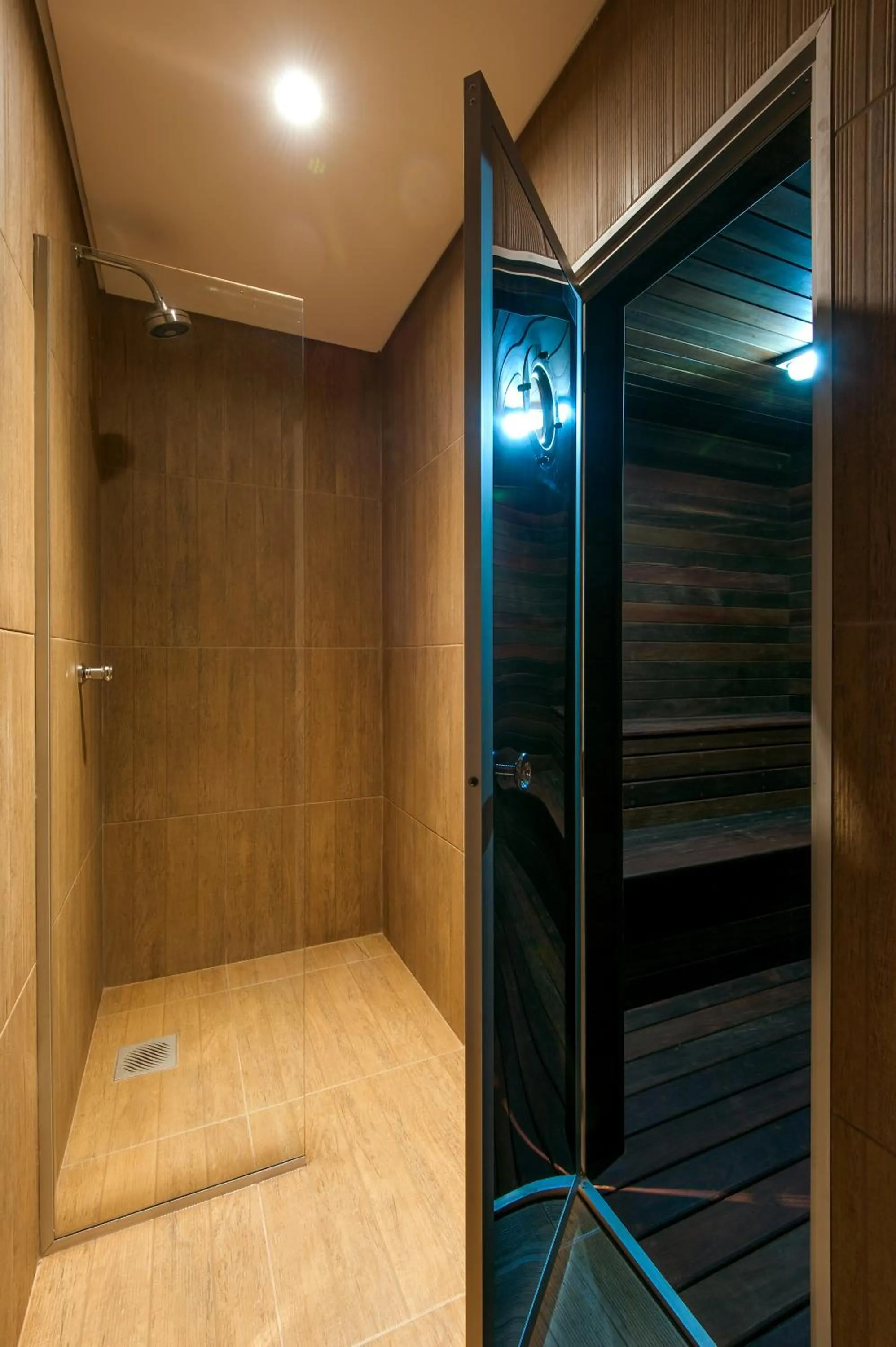 Hot Tub in Denali Hotel