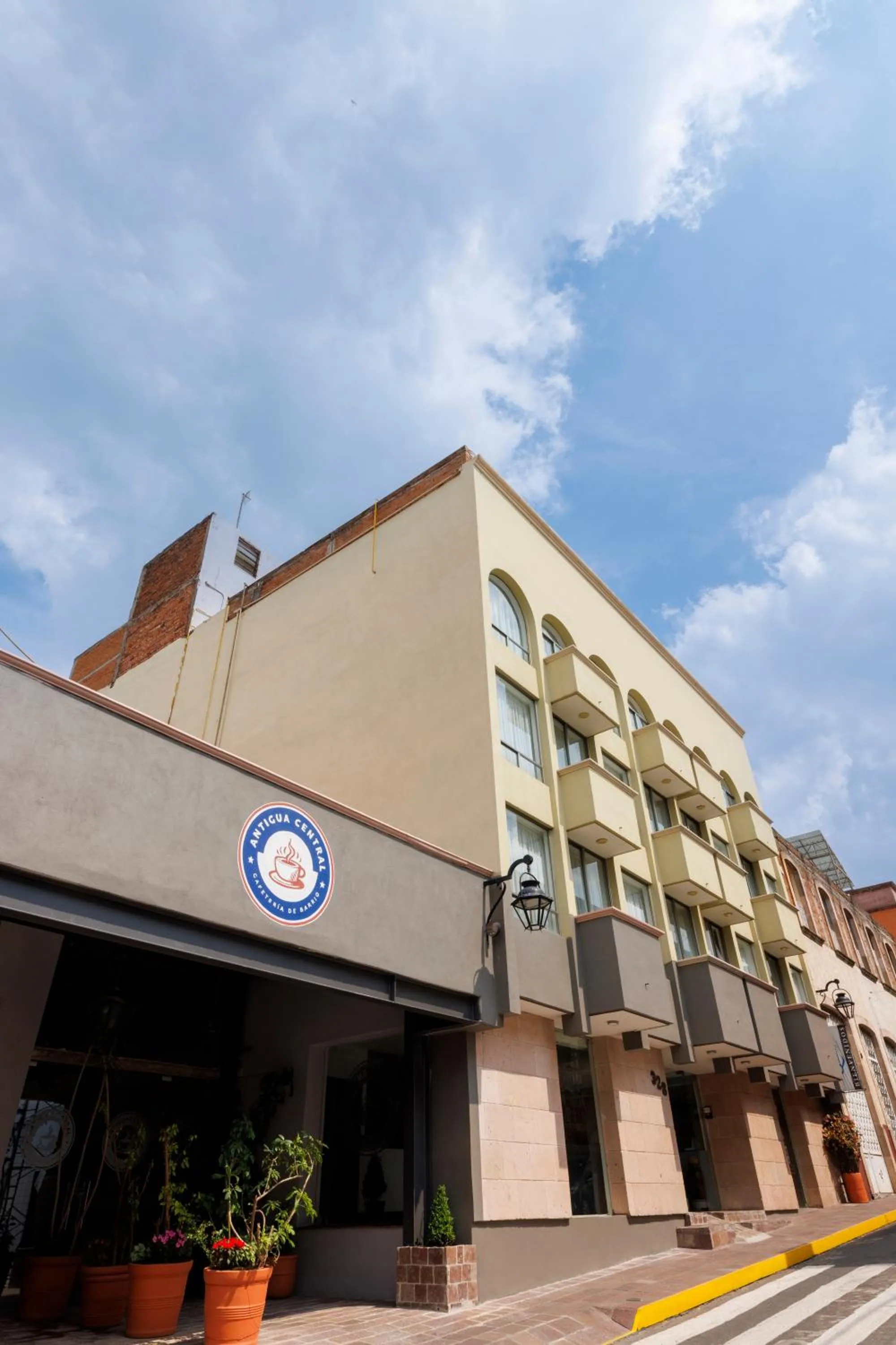 Property building in Hotel Qualitel Plus