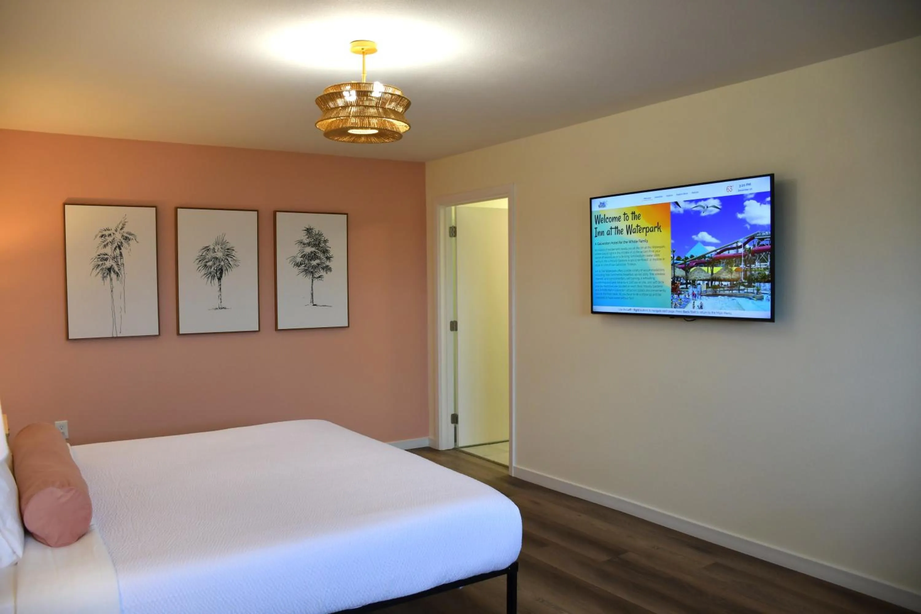 Bed in Inn at the Waterpark