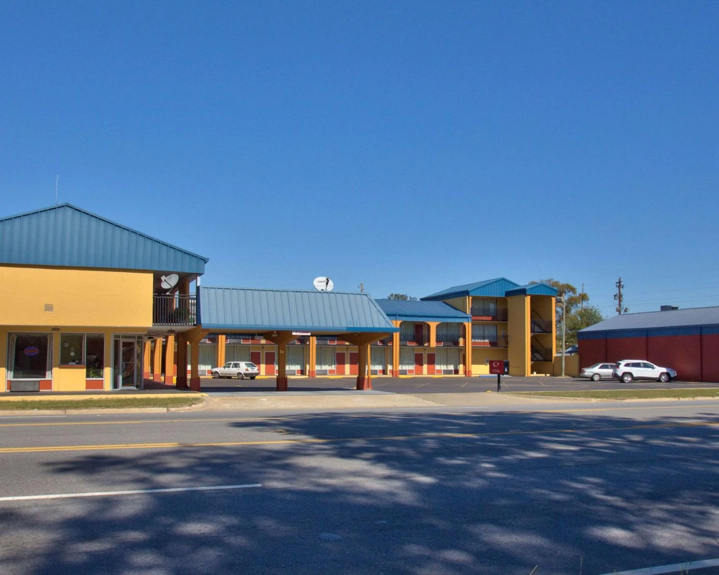 Property building in Econo Lodge Donalsonville