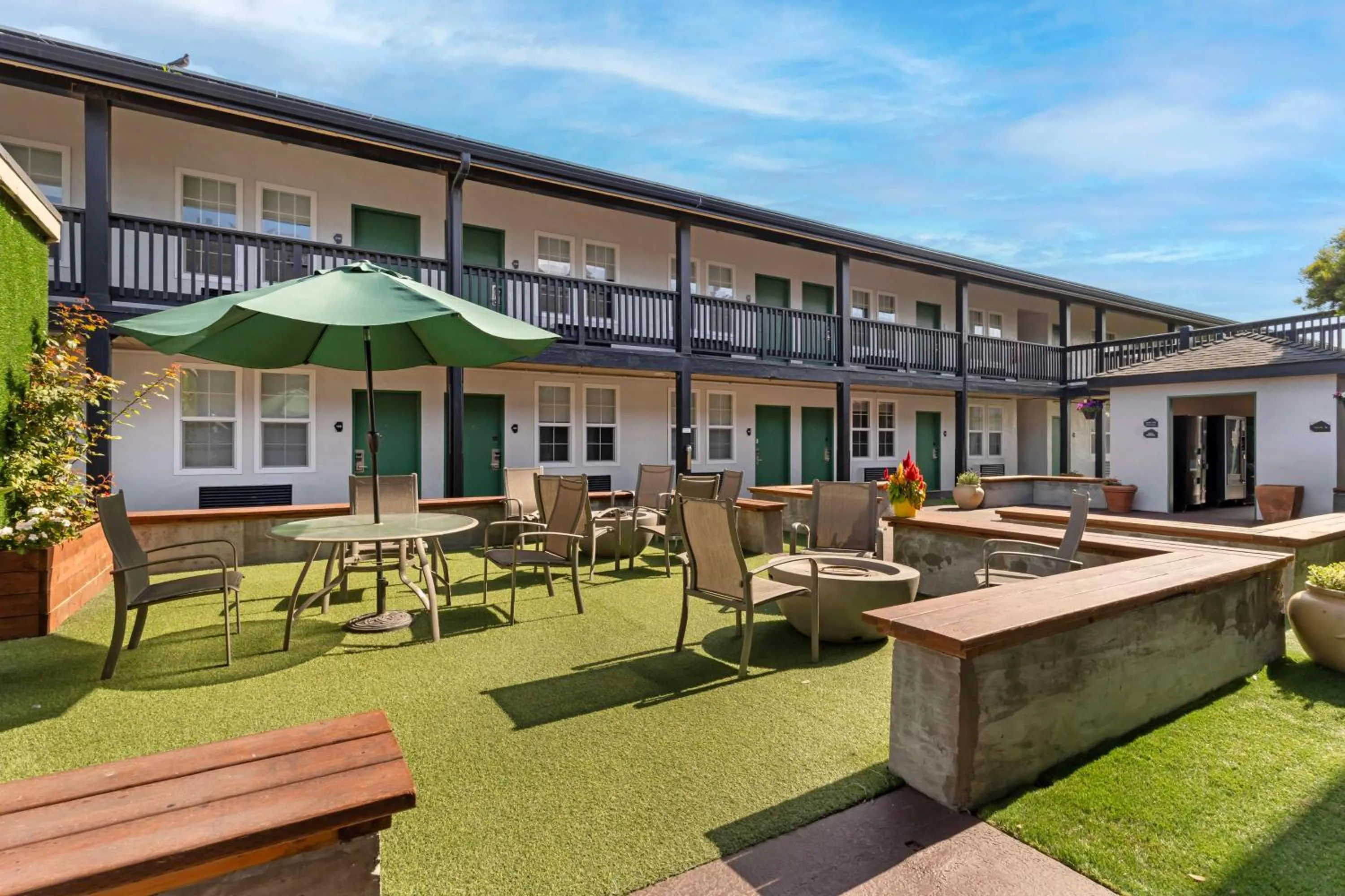 Property building in Best Western Marina State Beach