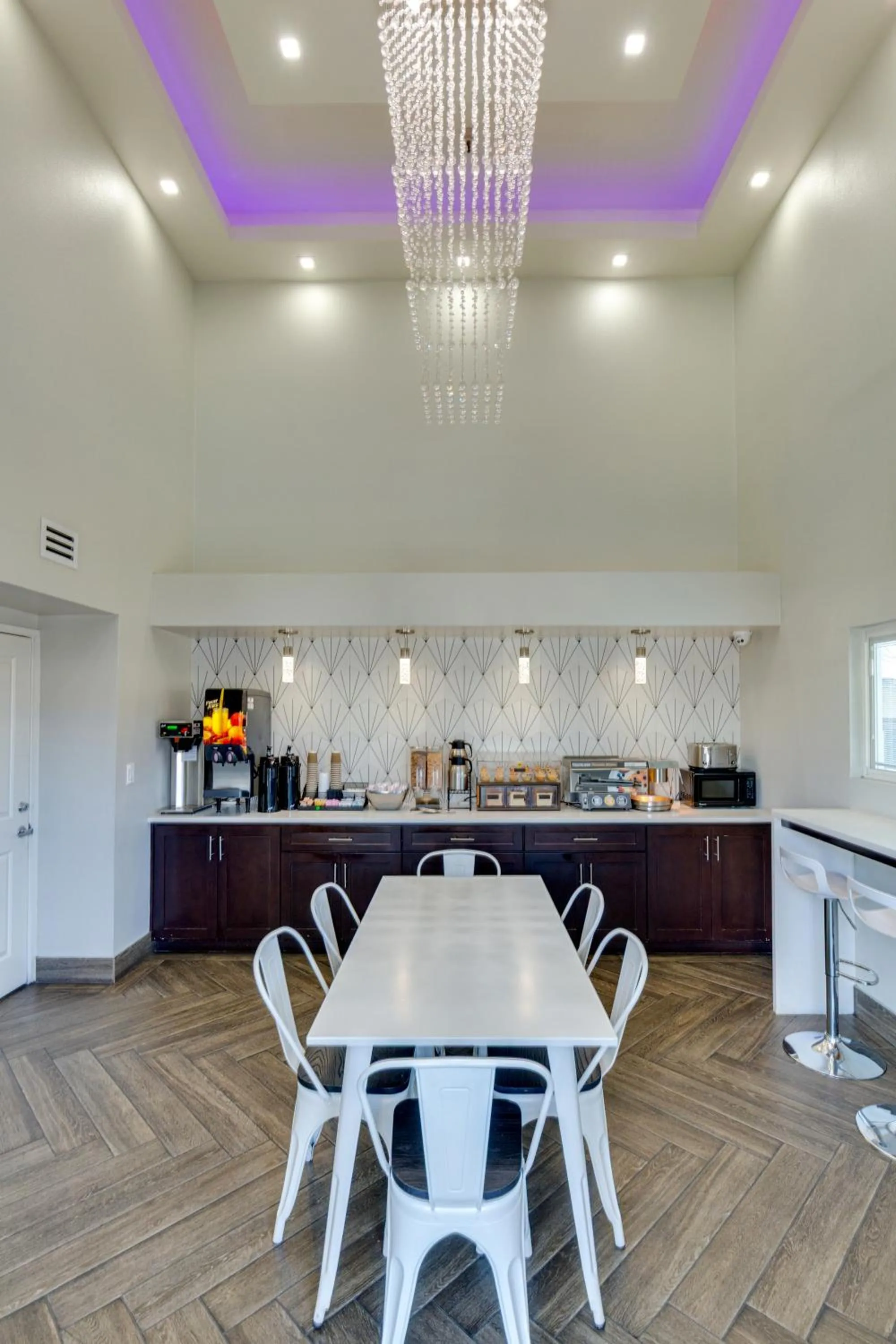 Breakfast in Hotel Seville - Ontario Airport/Chino