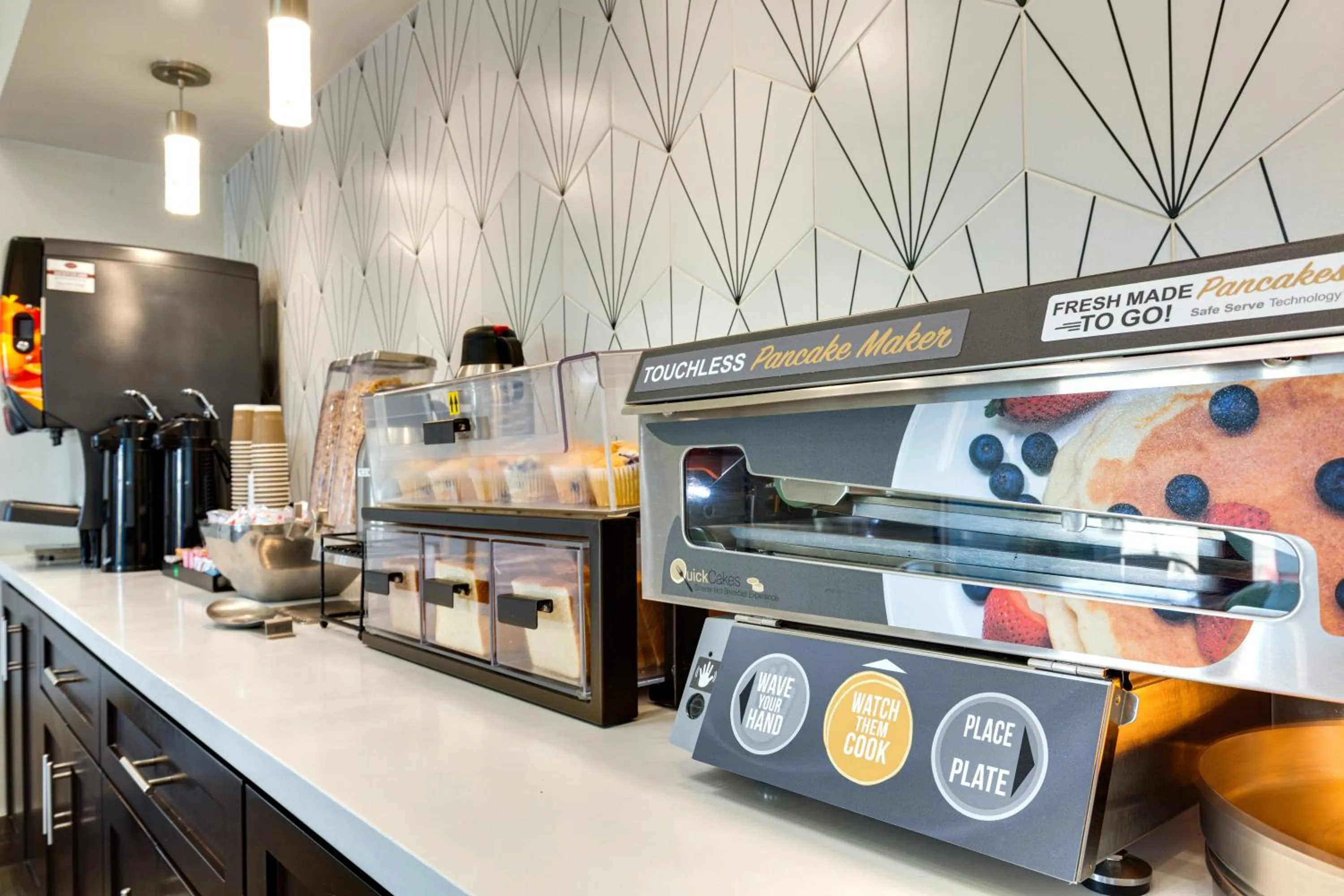 Breakfast in Hotel Seville - Ontario Airport/Chino