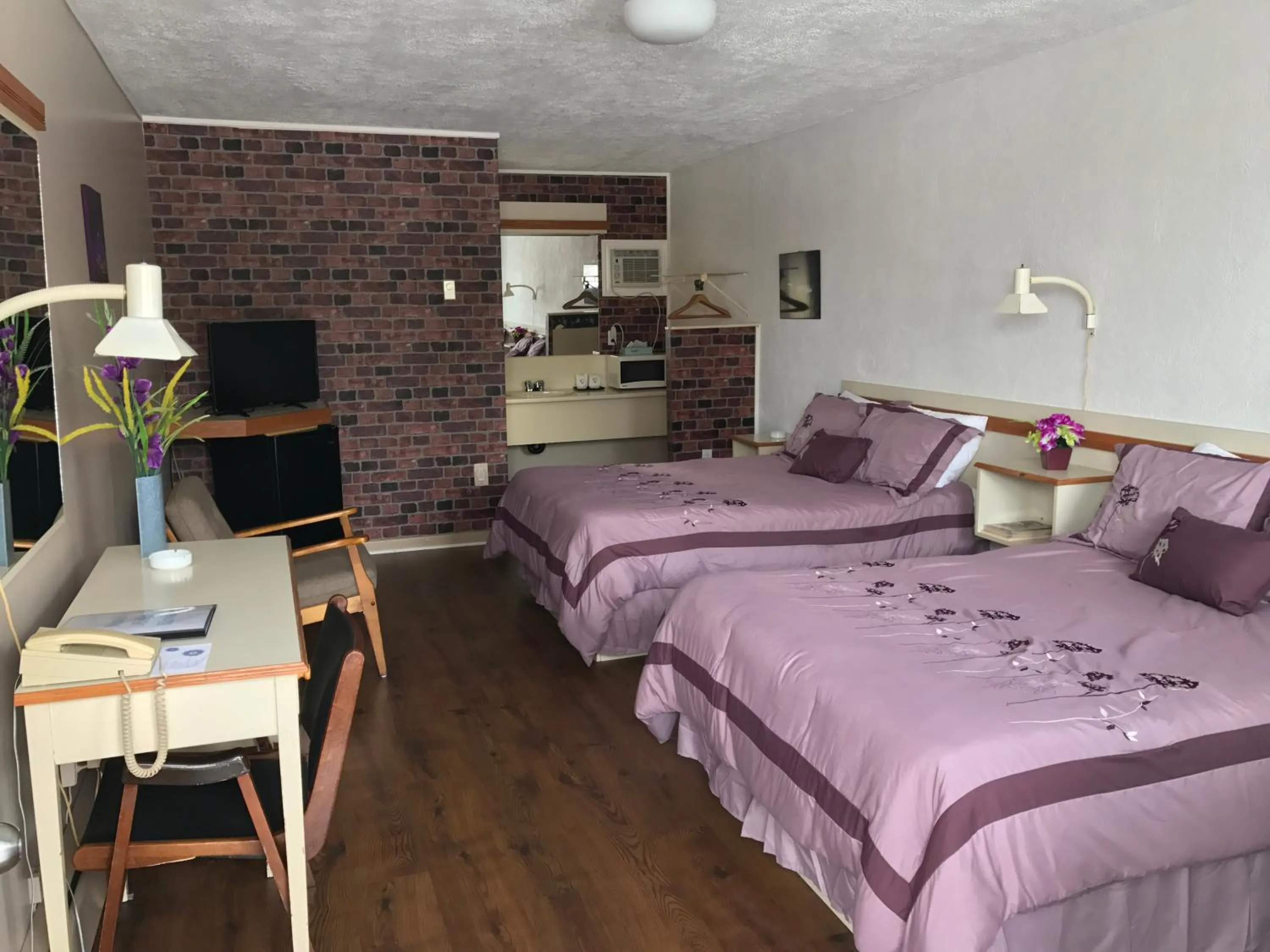 Bedroom, Bed in Motel Belle Riviere