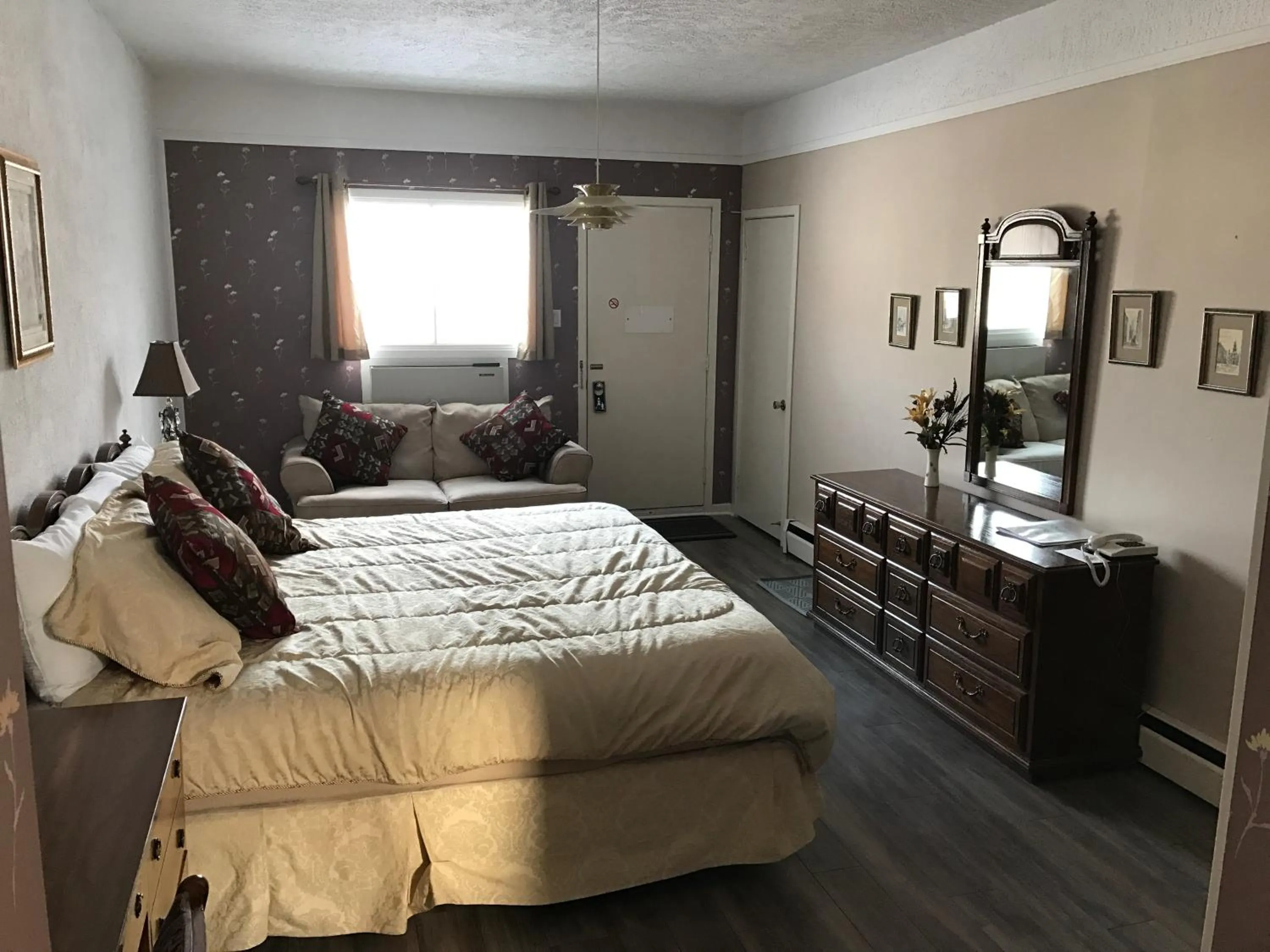 Bedroom, Bed in Motel Belle Riviere