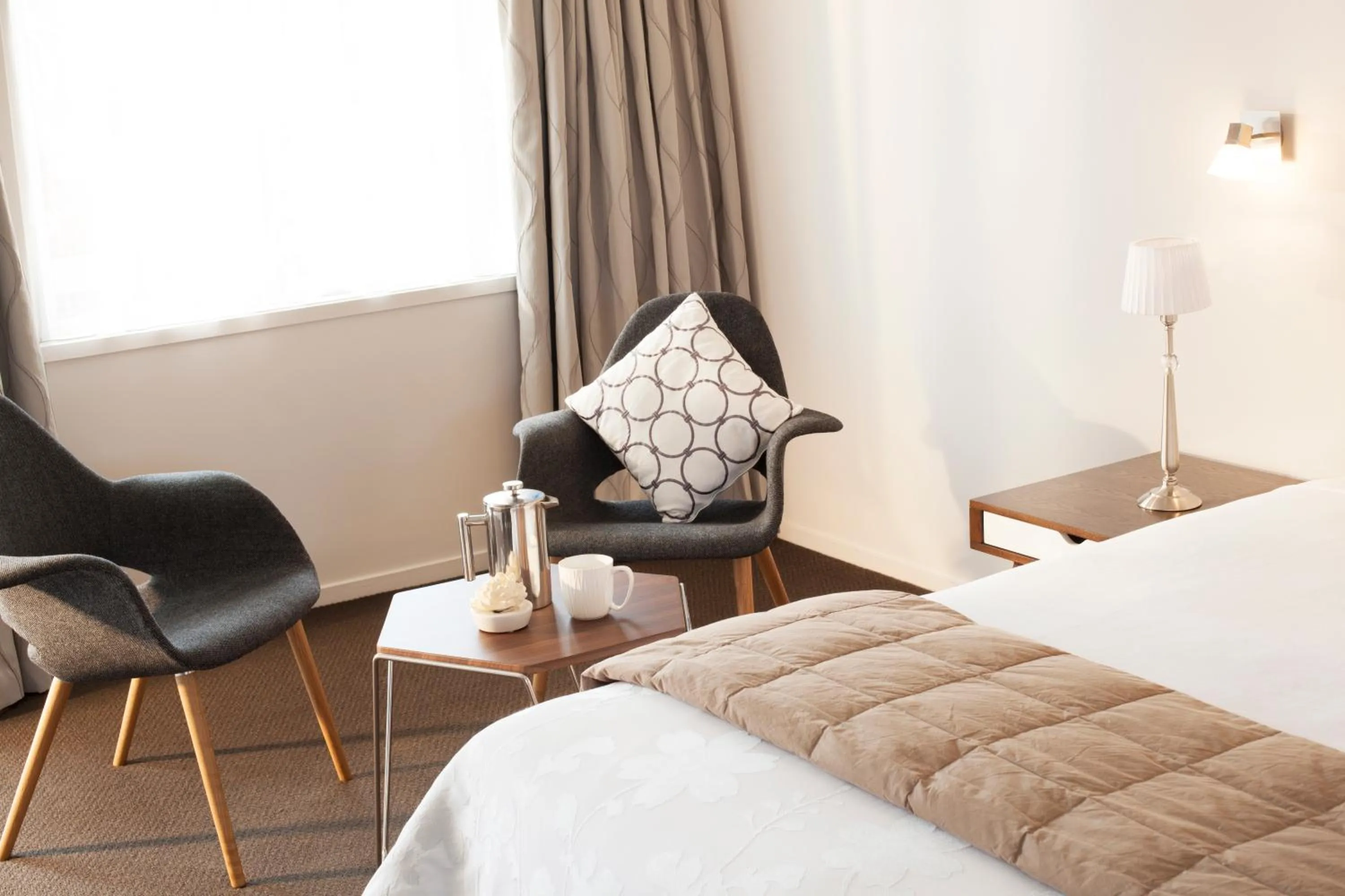 Day, Bed in Broadway Motel & Miro Court Villas