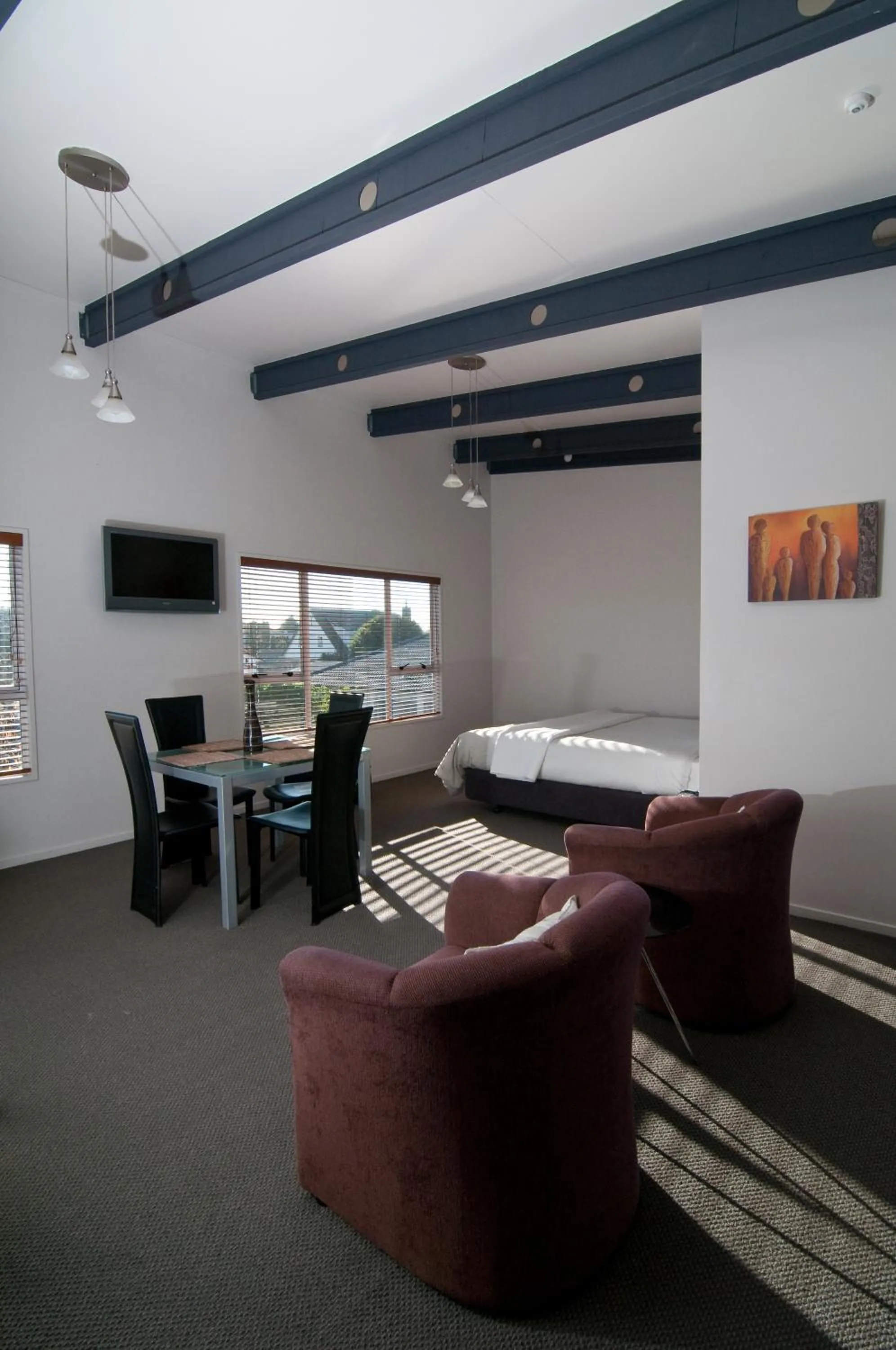 Photo of the whole room in Broadway Motel & Miro Court Villas