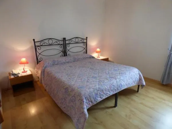 Bed in " Il Bersagliere " Dependance Hotel la Pace