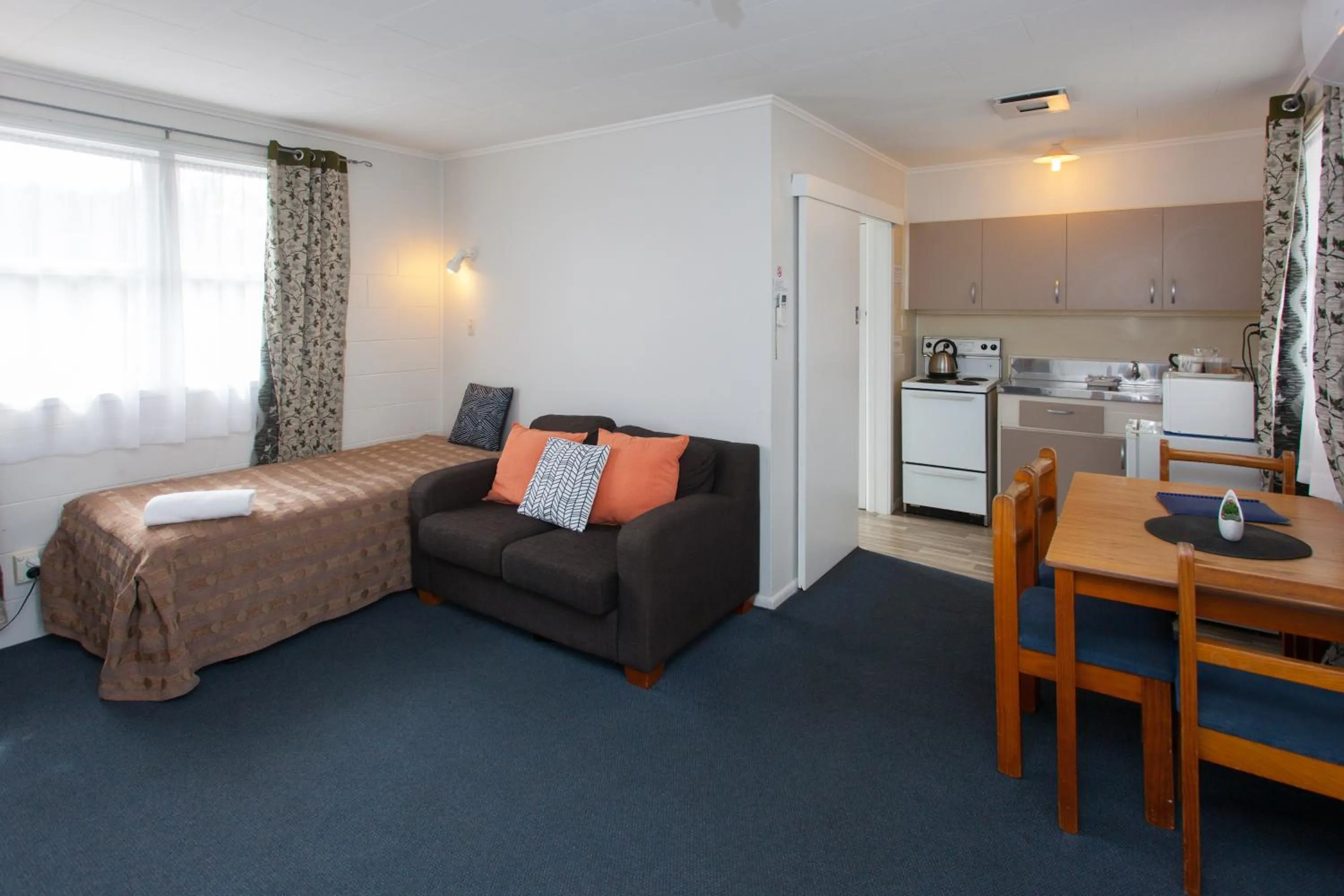 Bed in Otorohanga & Waitomo Motels