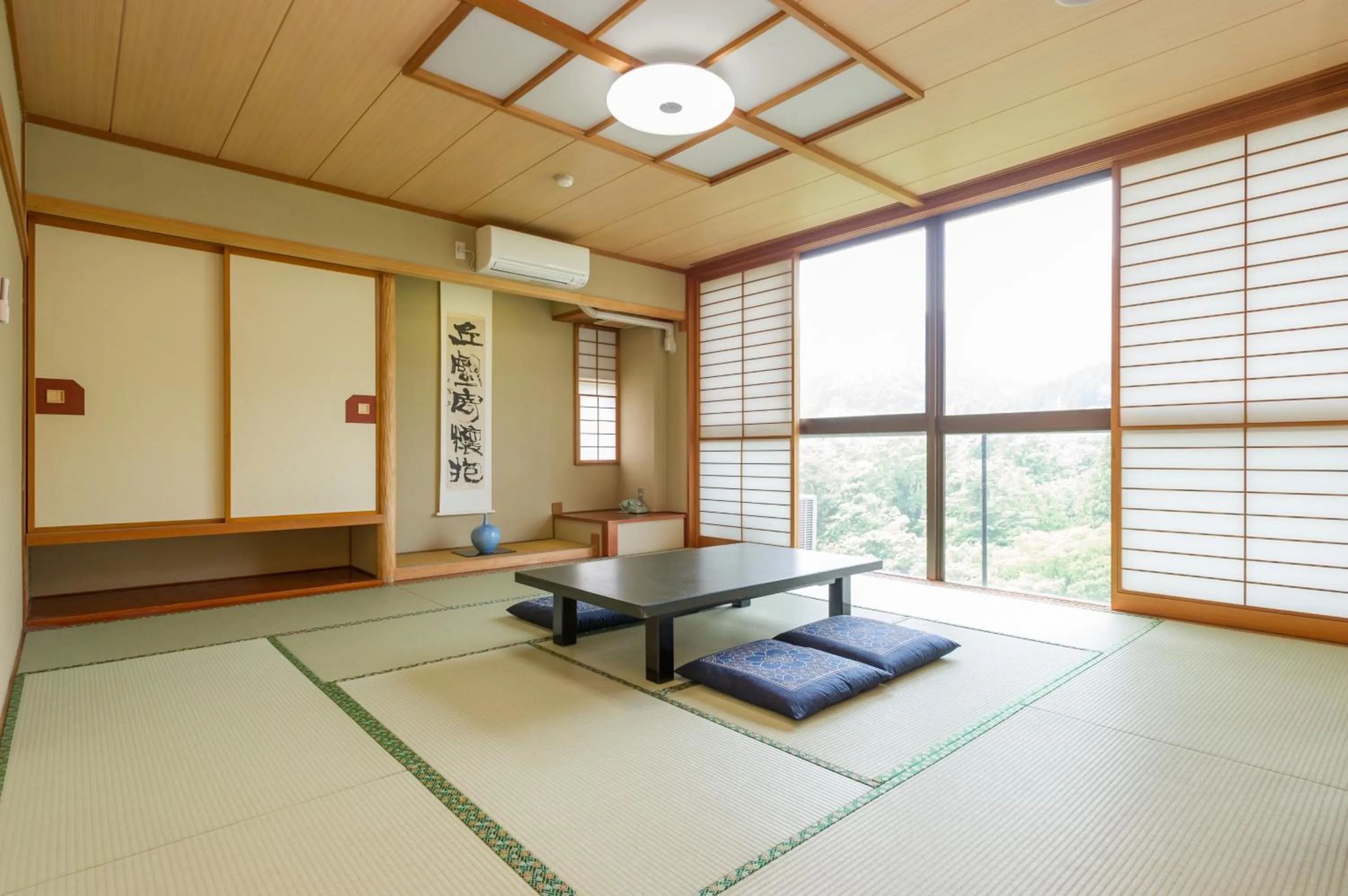 Photo of the whole room in kinugawaonsen Fukumatsu