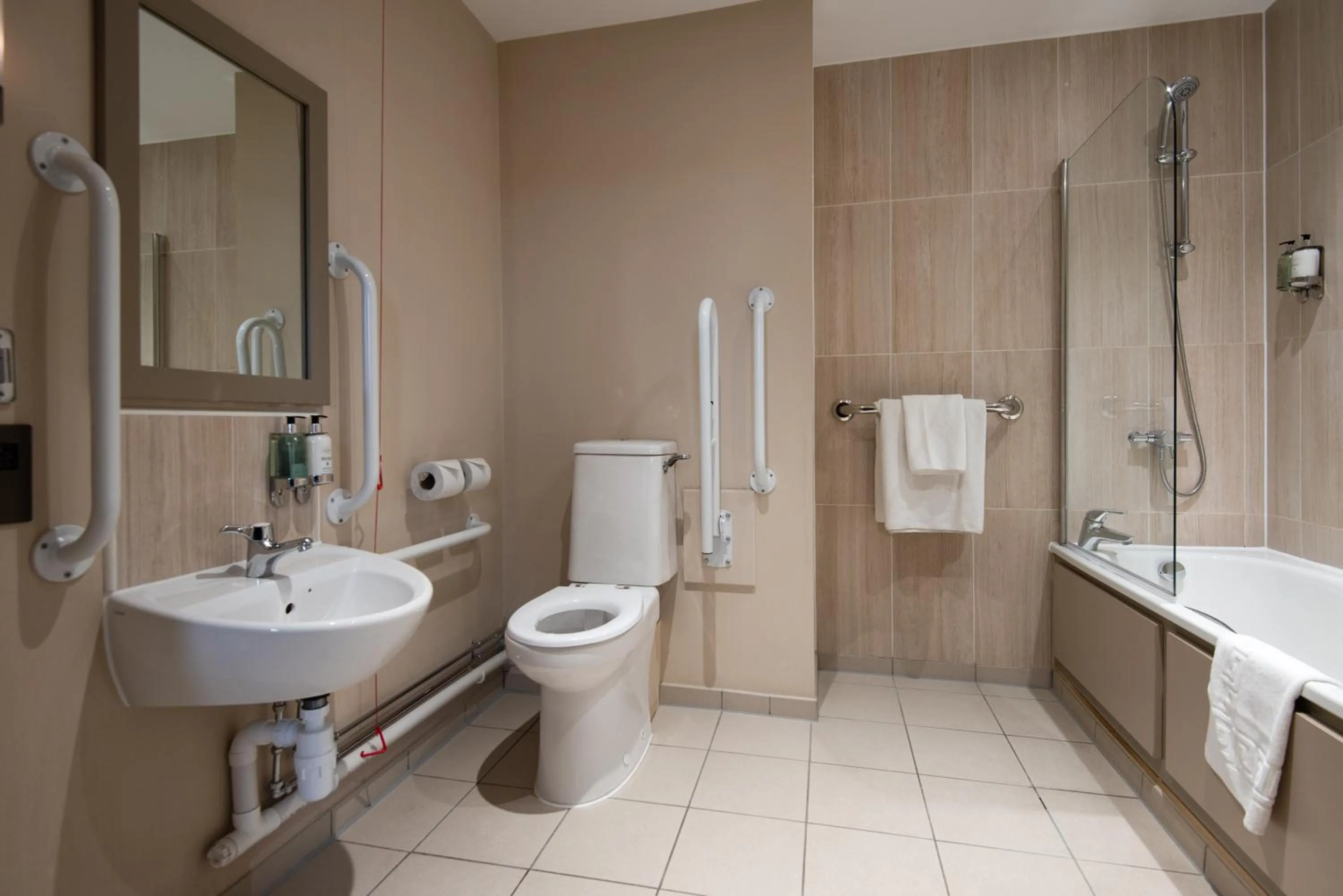 Bathroom in The Commissioners Quay Inn - The Inn Collection Group