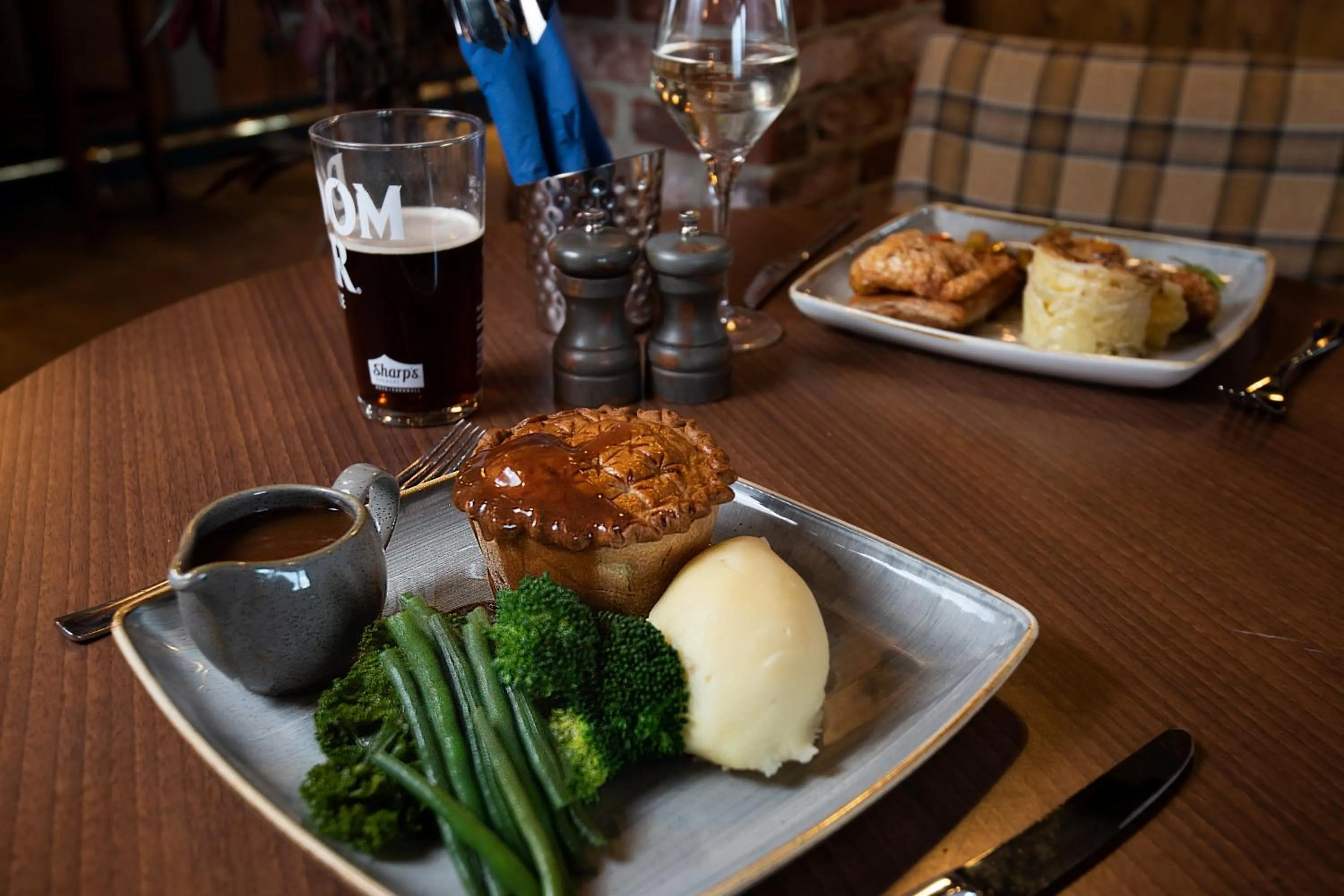 Restaurant/places to eat in The Commissioners Quay Inn - The Inn Collection Group