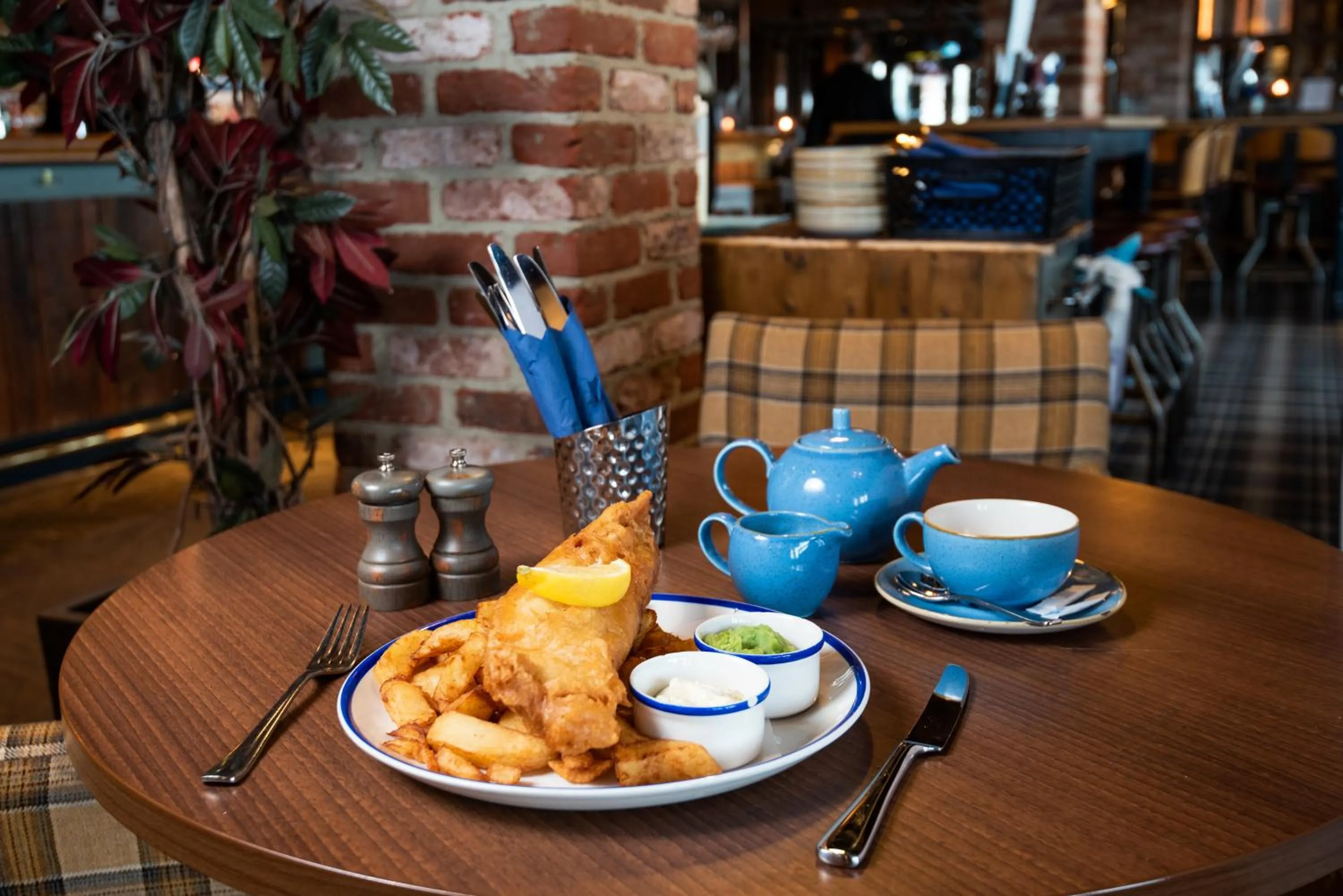 Restaurant/places to eat in The Commissioners Quay Inn - The Inn Collection Group