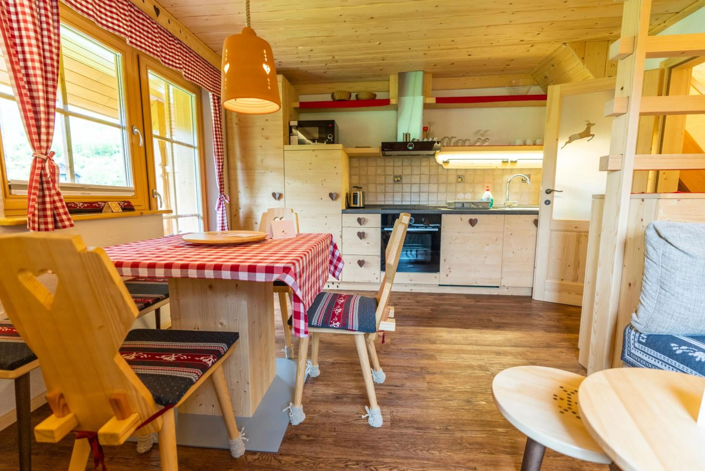 Kitchen or kitchenette in ALPIK Chalets - Bohinj