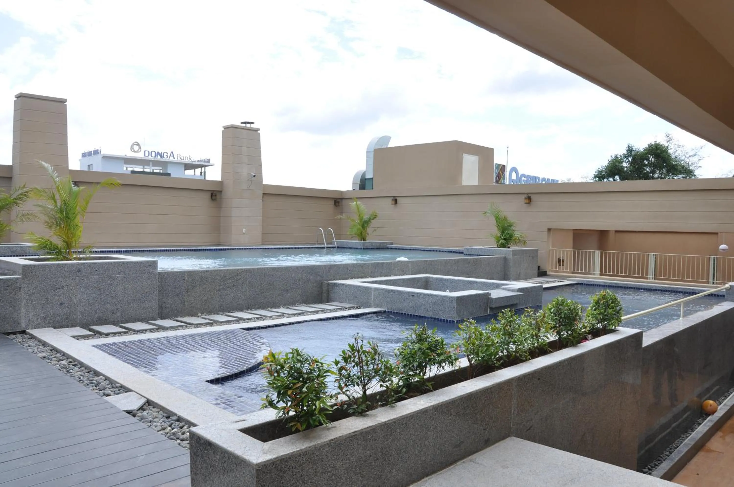 Swimming pool in Sai Gon Ban Me Hotel