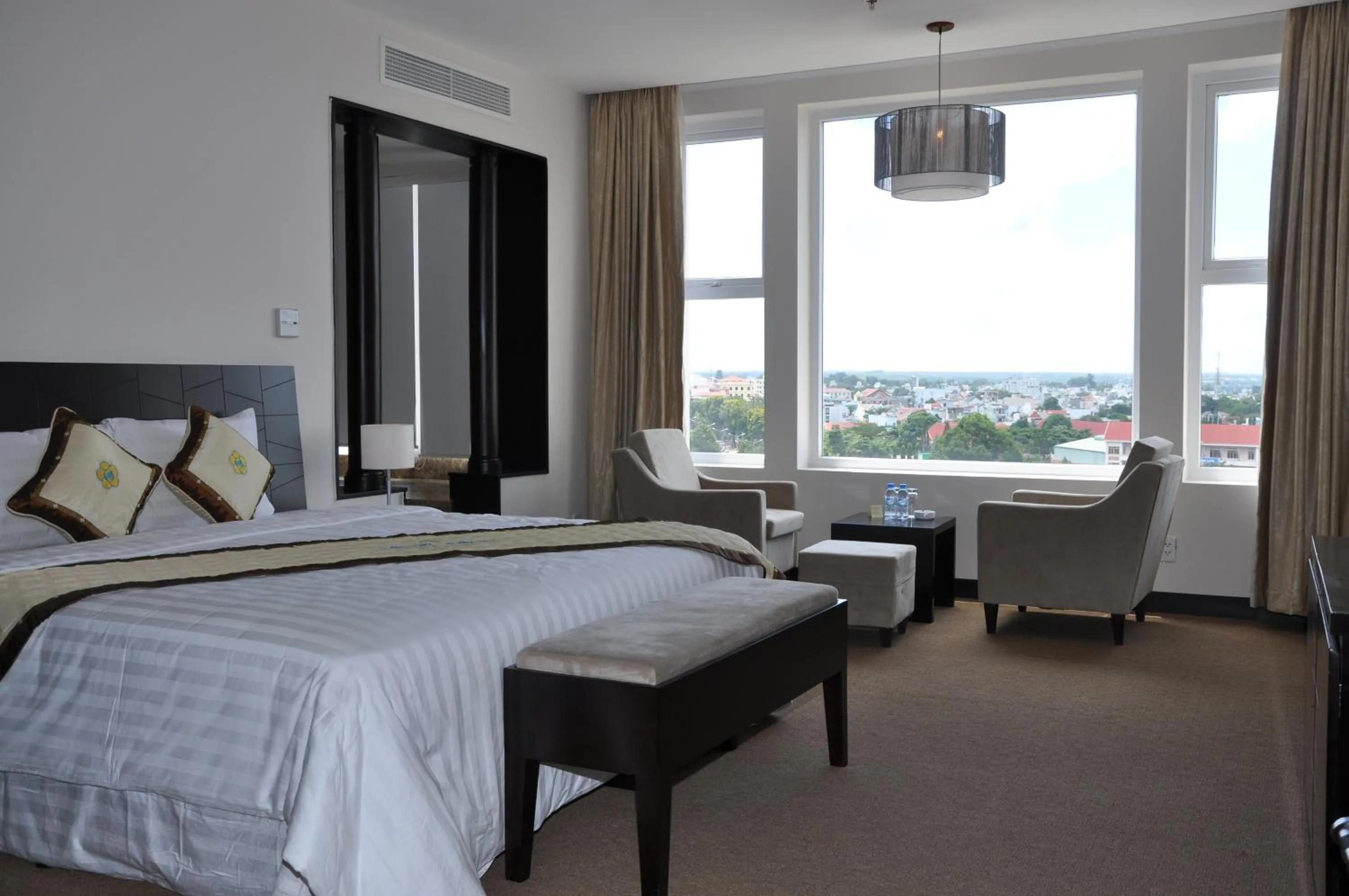 Day, Bed in Sai Gon Ban Me Hotel