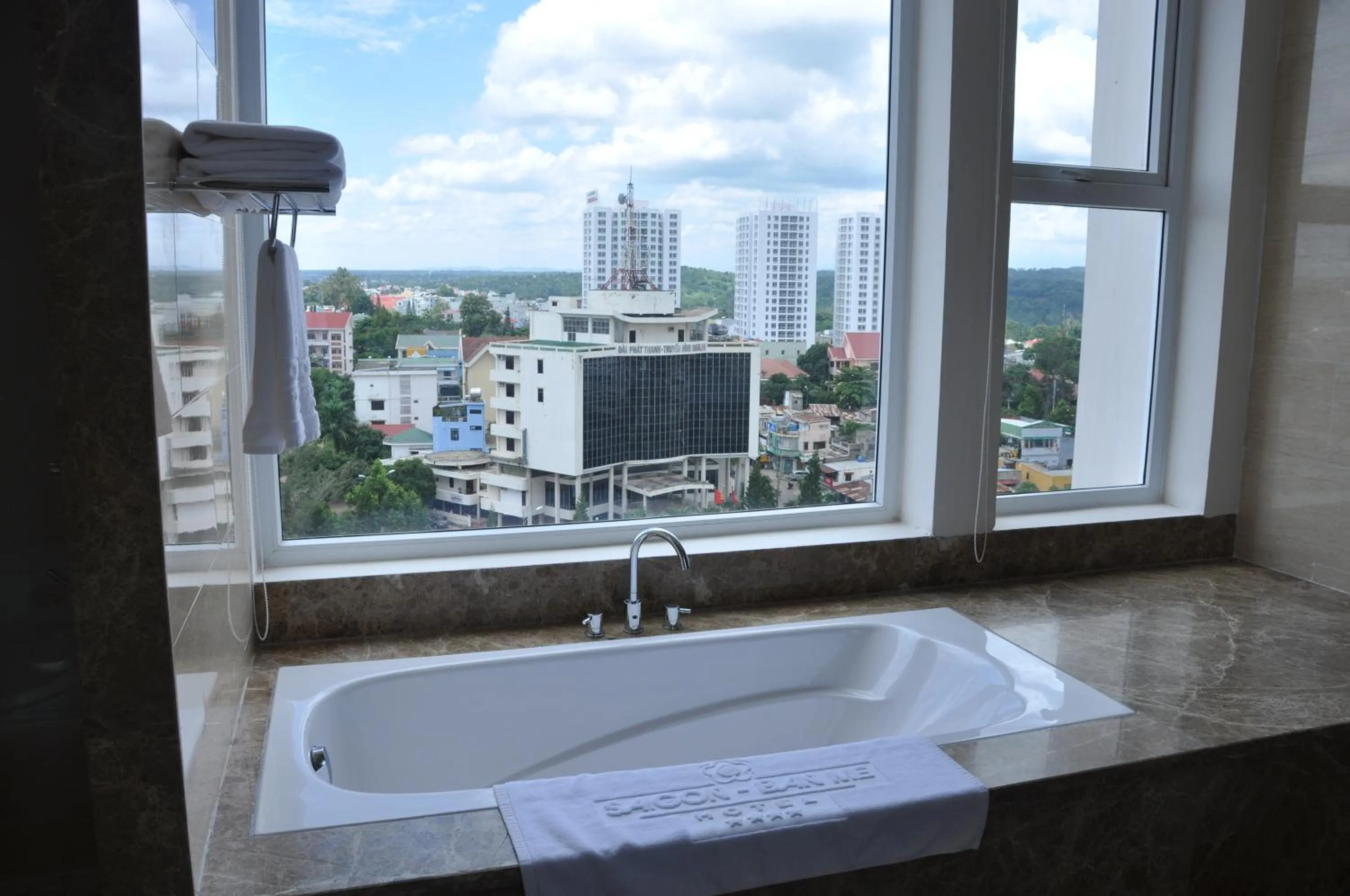 Bathroom in Sai Gon Ban Me Hotel