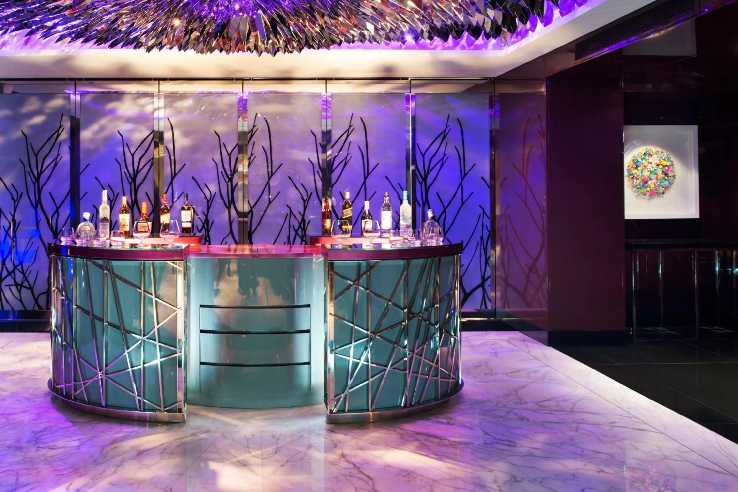 Lounge or bar in W Singapore - Sentosa Cove