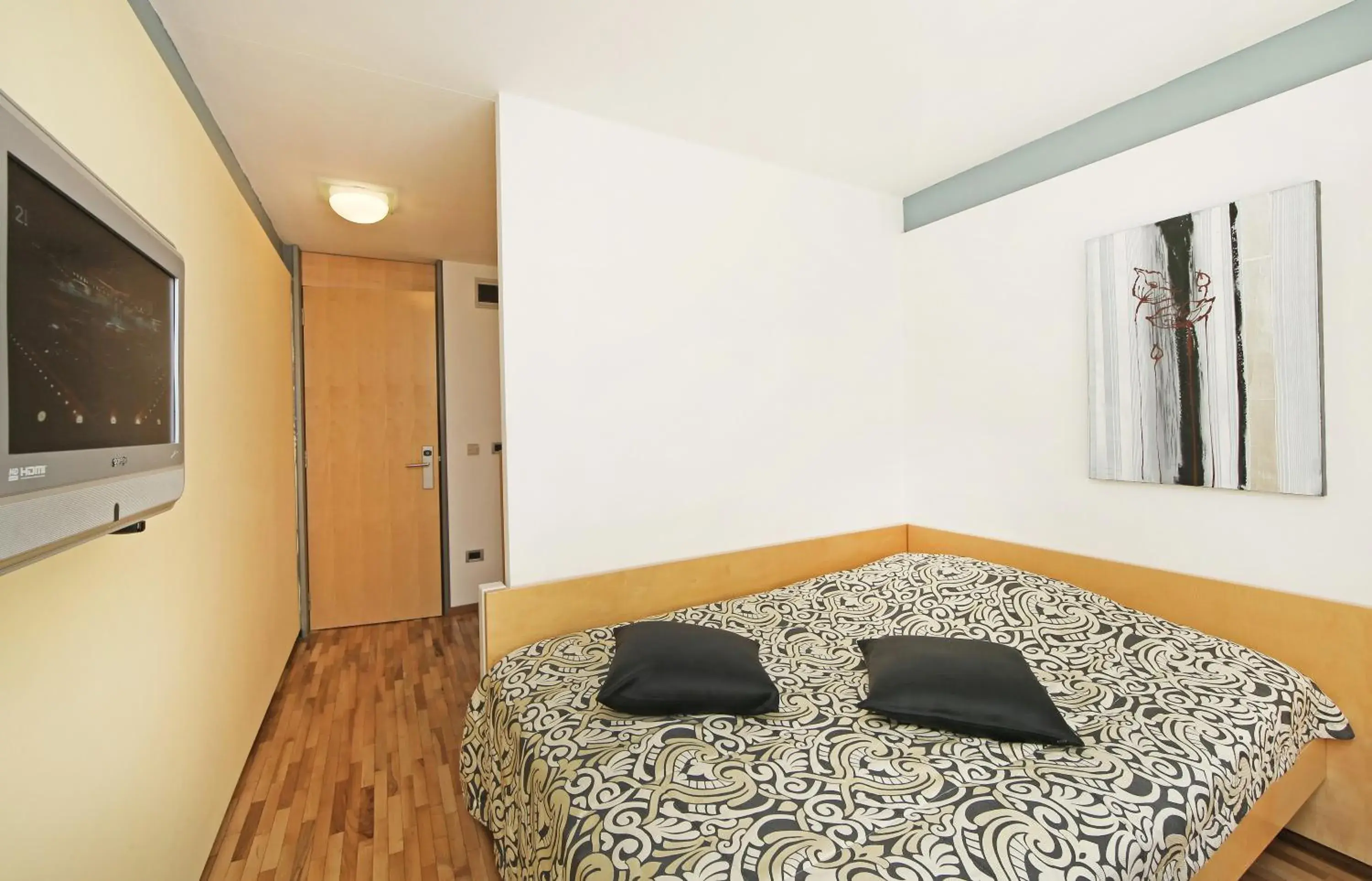 Budget Double Room in Hotel Grosuplje Budget Double Room in Hotel Grosuplje