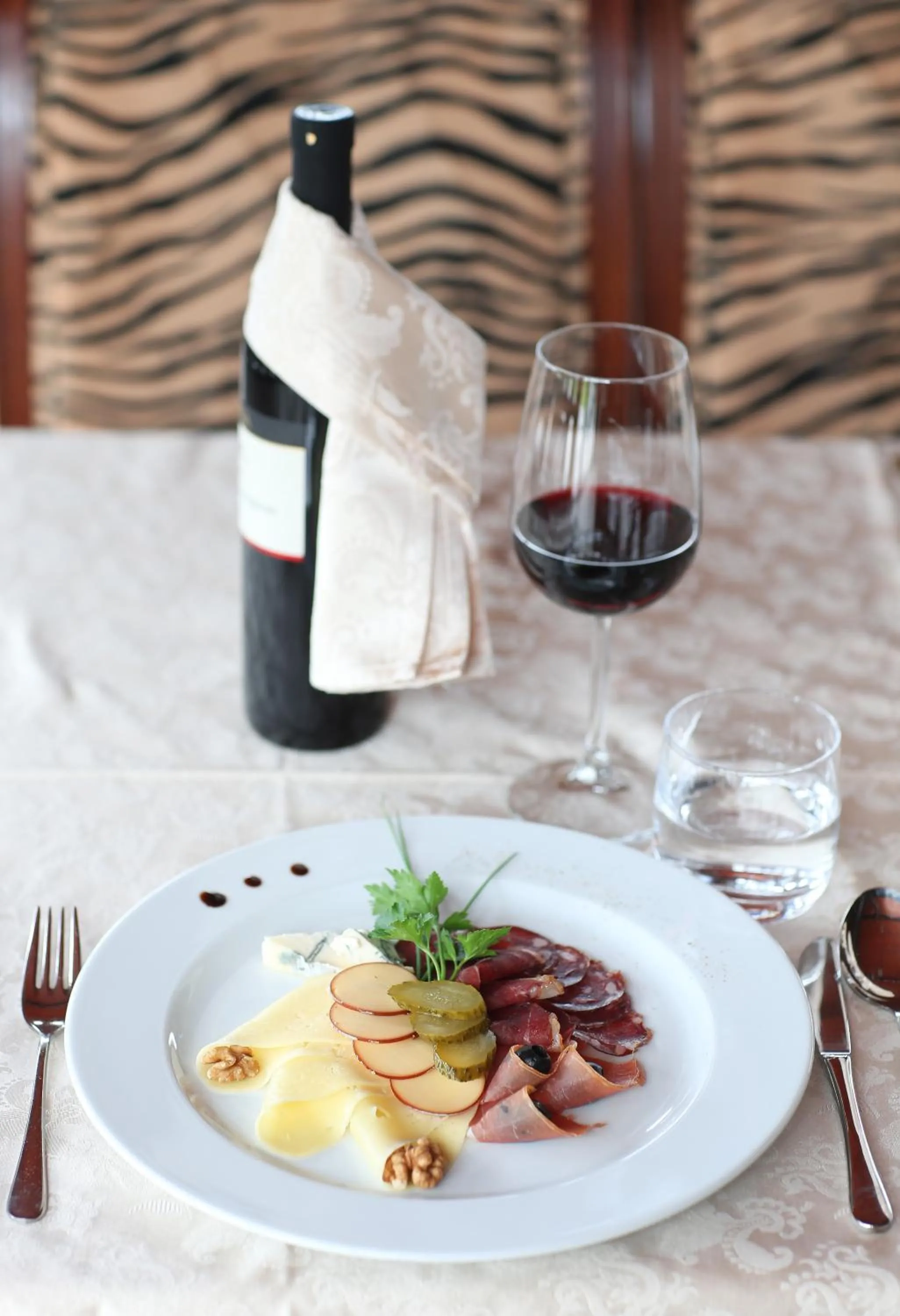 Restaurant/places to eat in Hotel Grosuplje