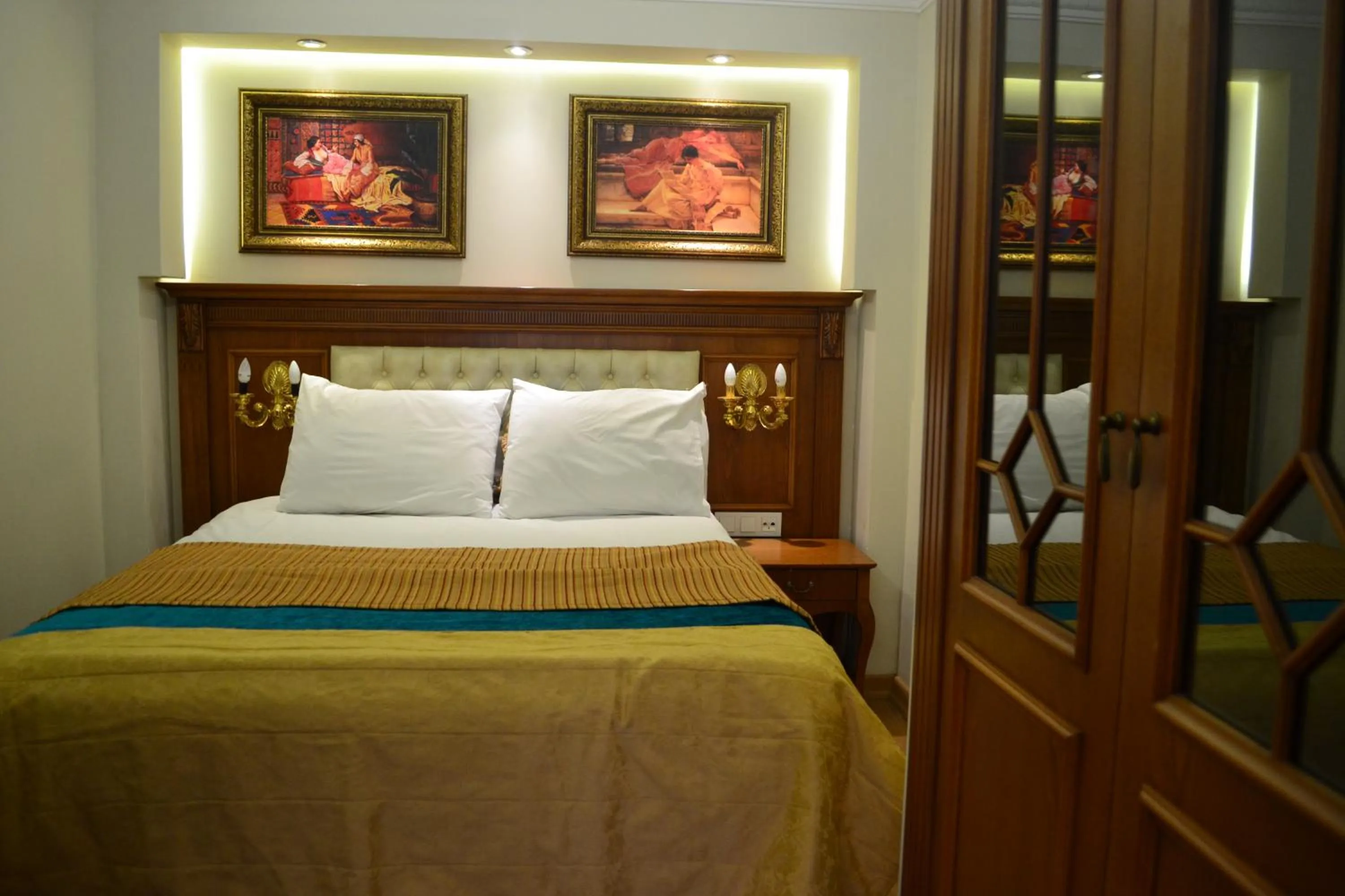 Bedroom, Bed in Grand Fatih Hotel