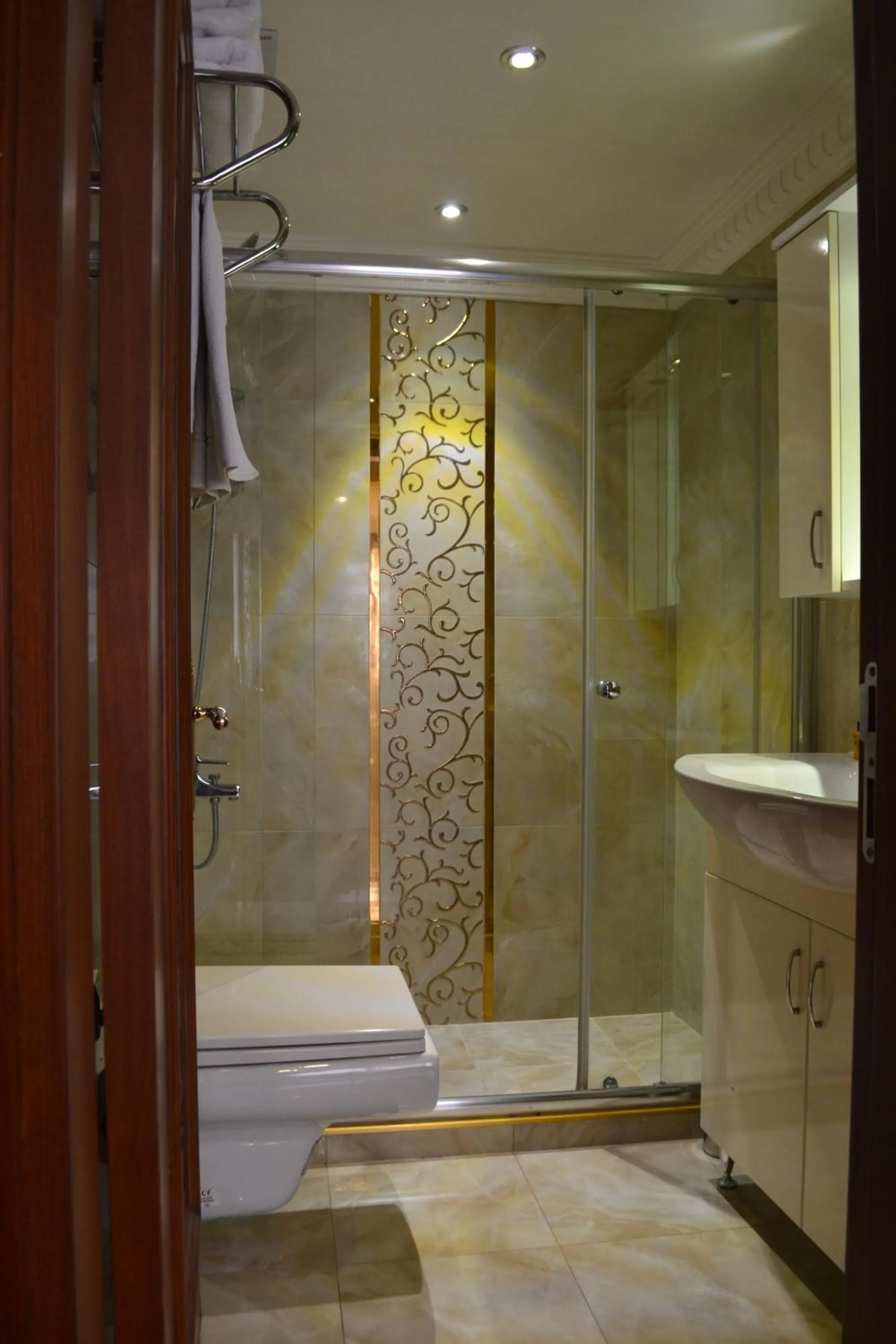 Bathroom in Grand Fatih Hotel