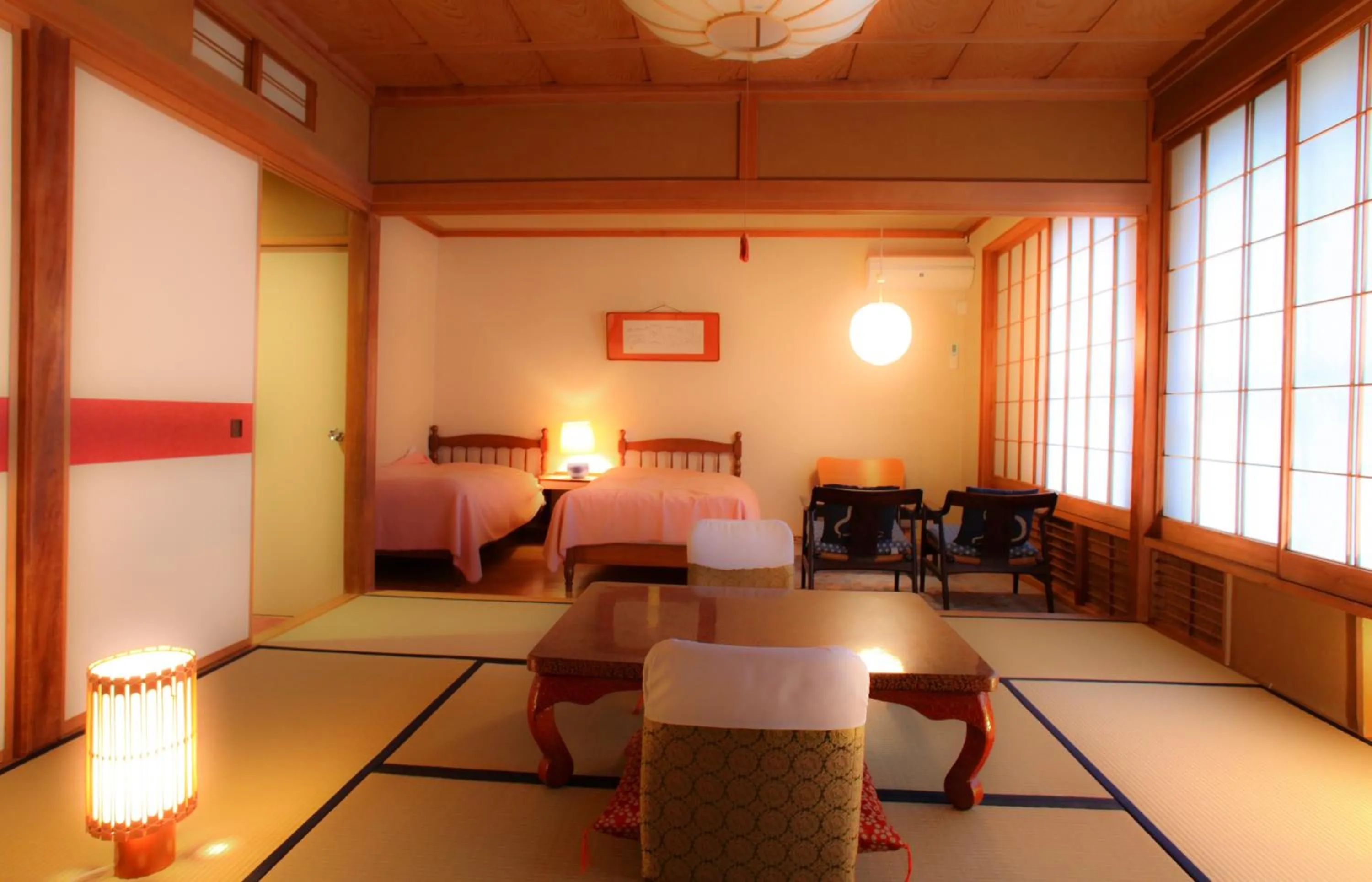 Photo of the whole room, Bed in Yudanaka Yumoto