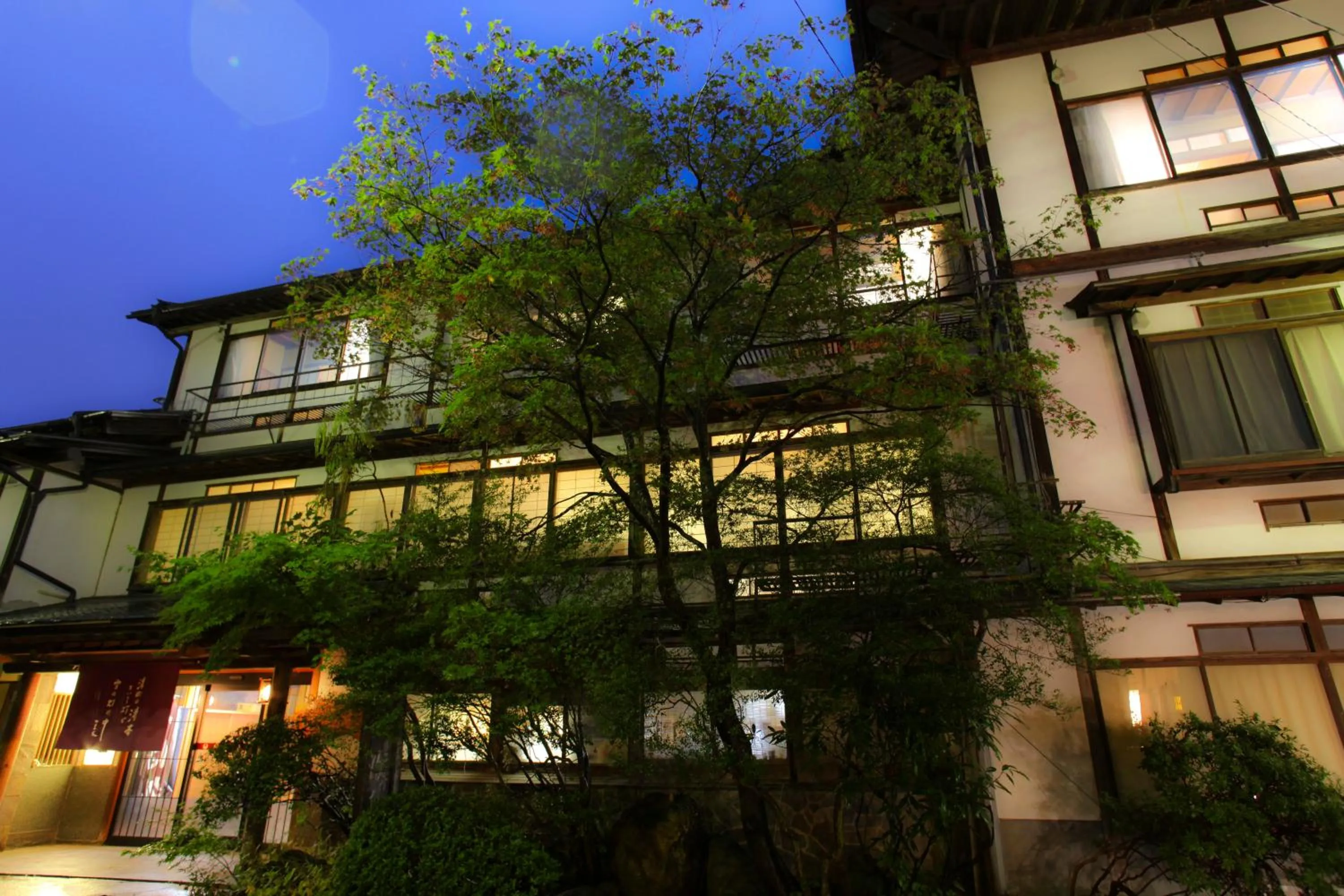 Property building in Yudanaka Yumoto