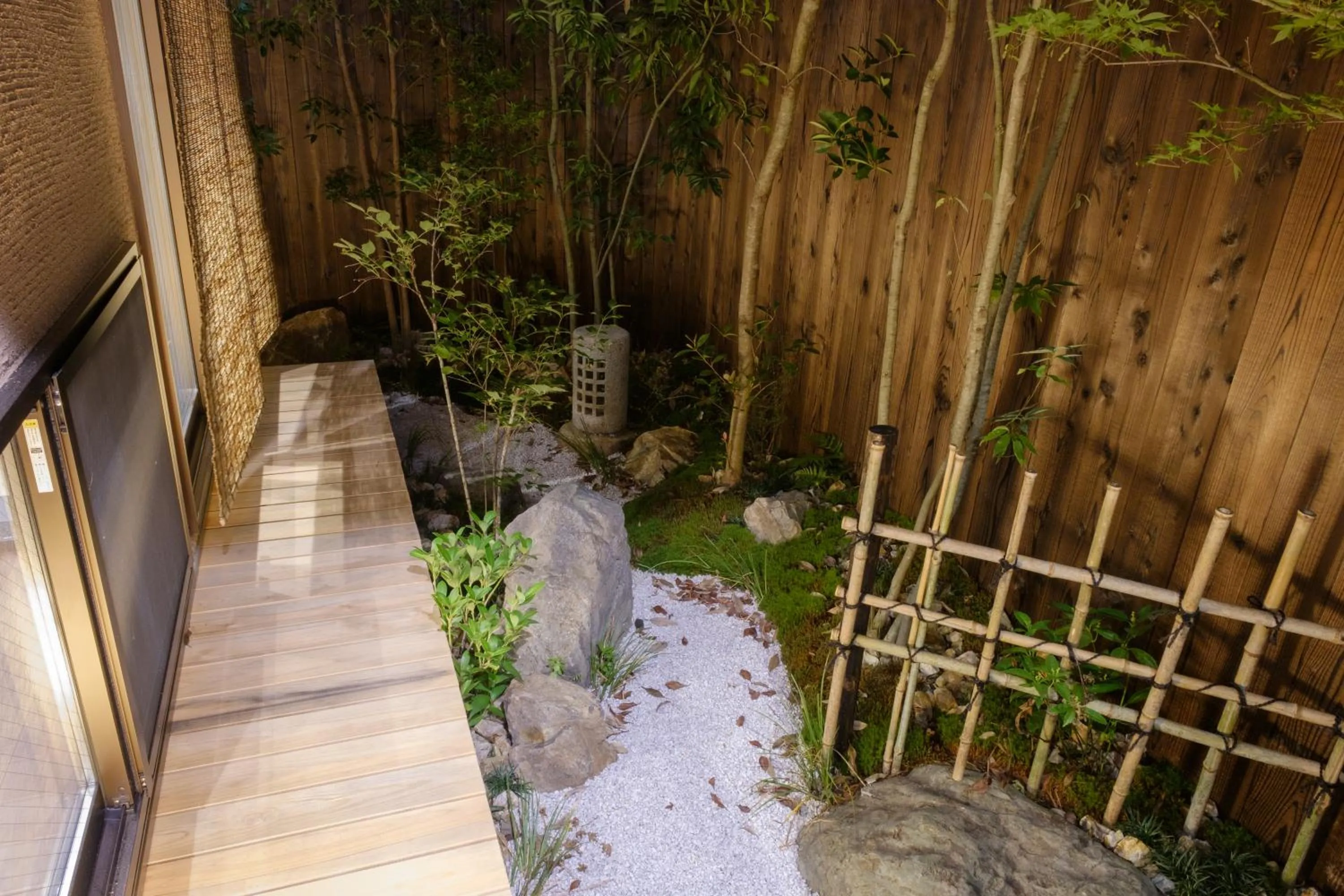 Garden in Kanade Tojiminamimon