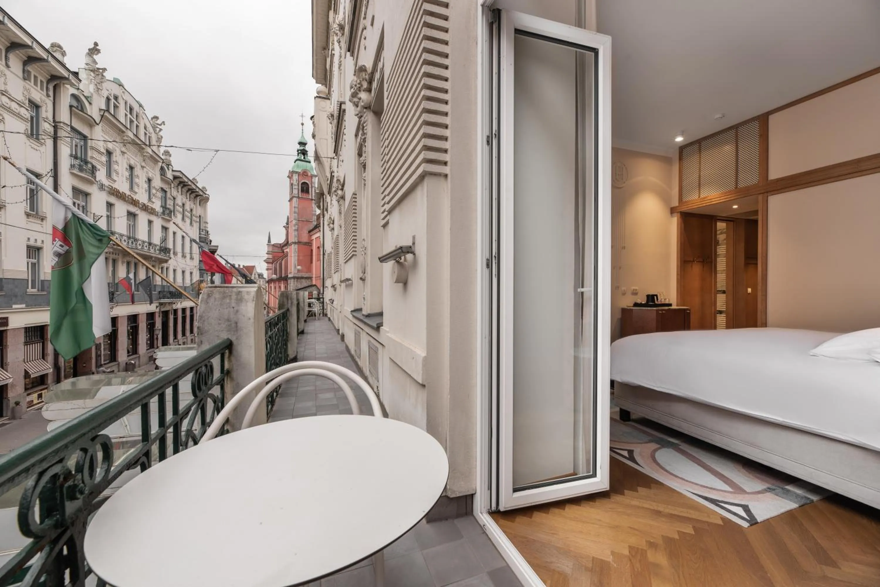 Bed in Grand Hotel Union Eurostars