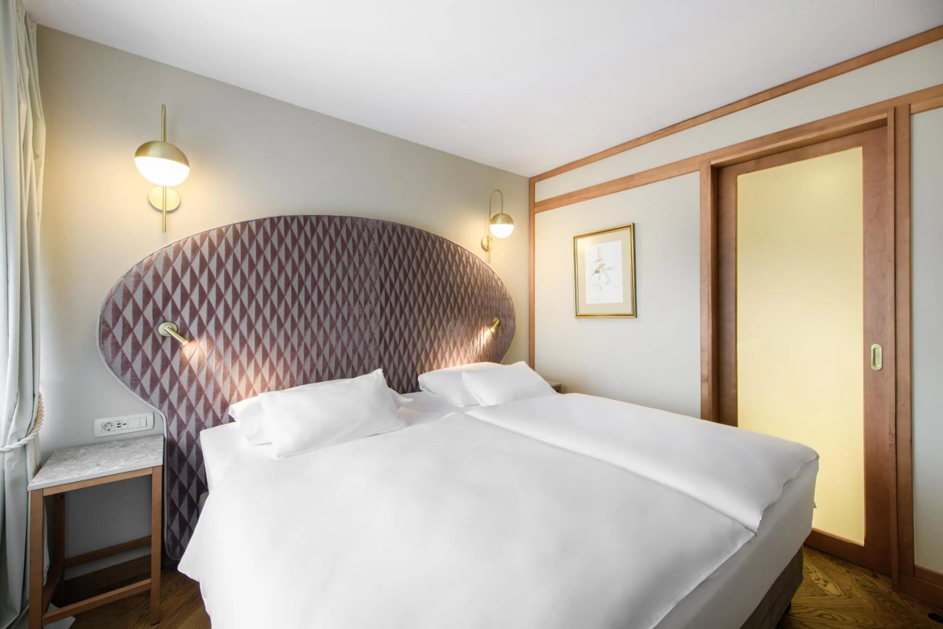 Bed in Grand Hotel Union Eurostars