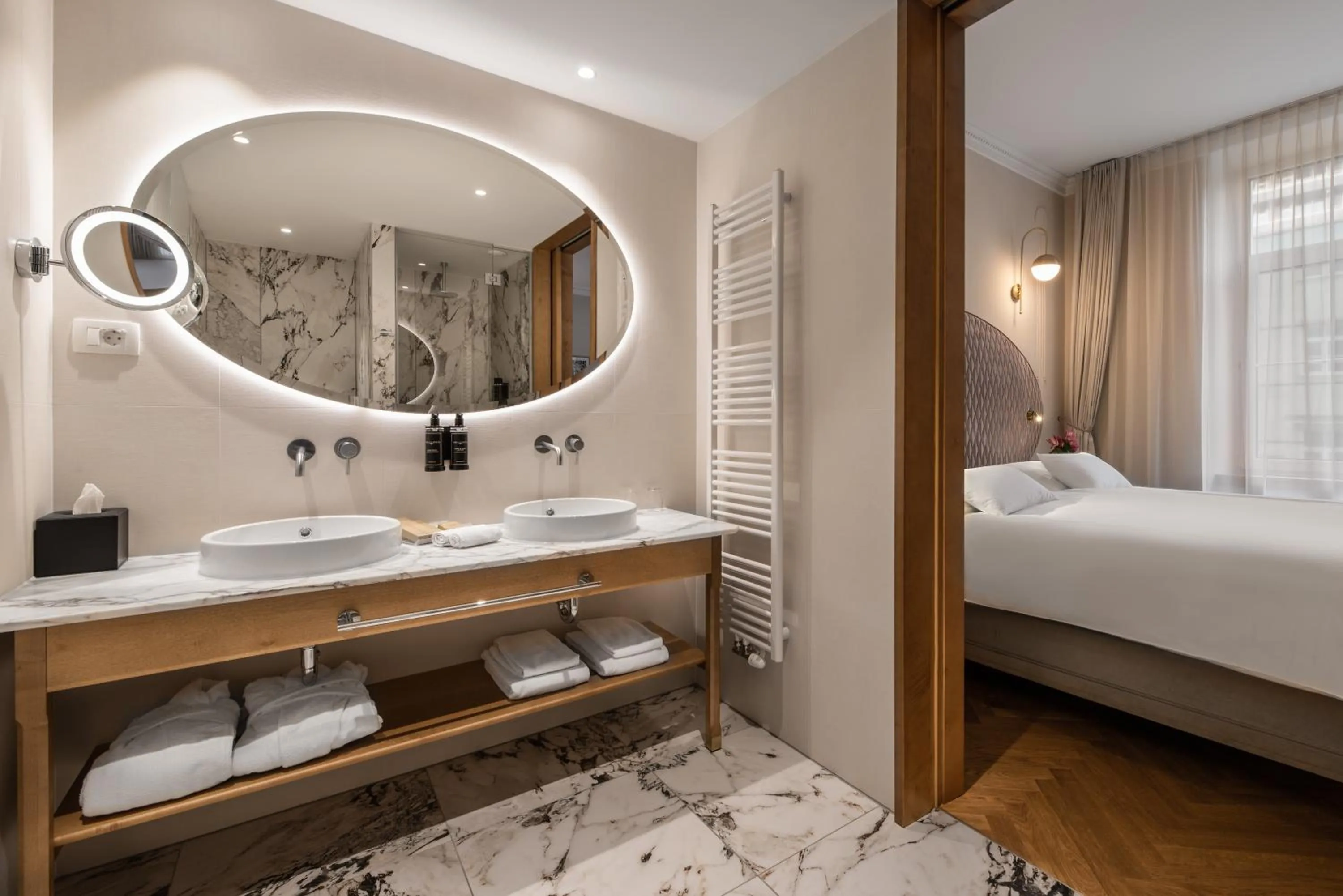 Bed in Grand Hotel Union Eurostars