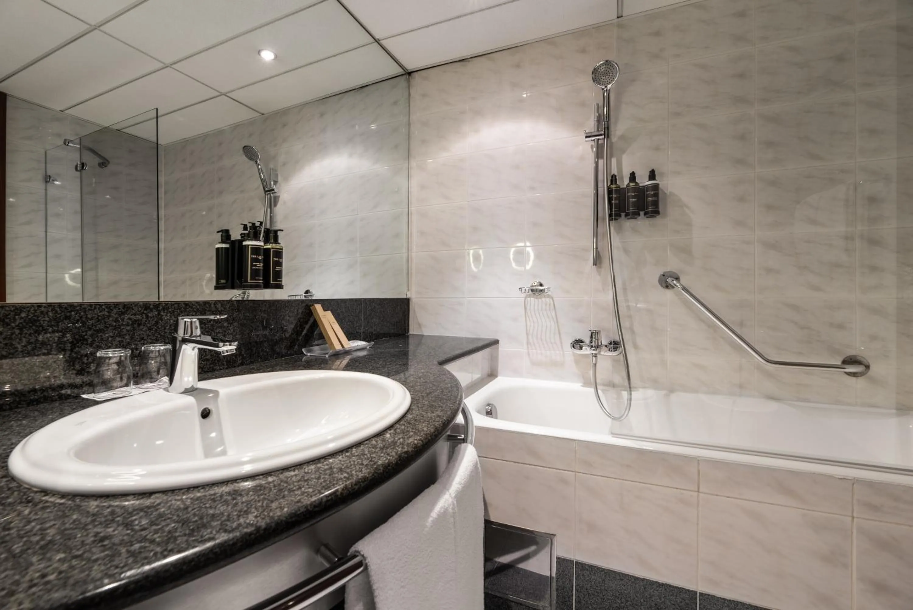 Bathroom in Eurostars uHOTEL