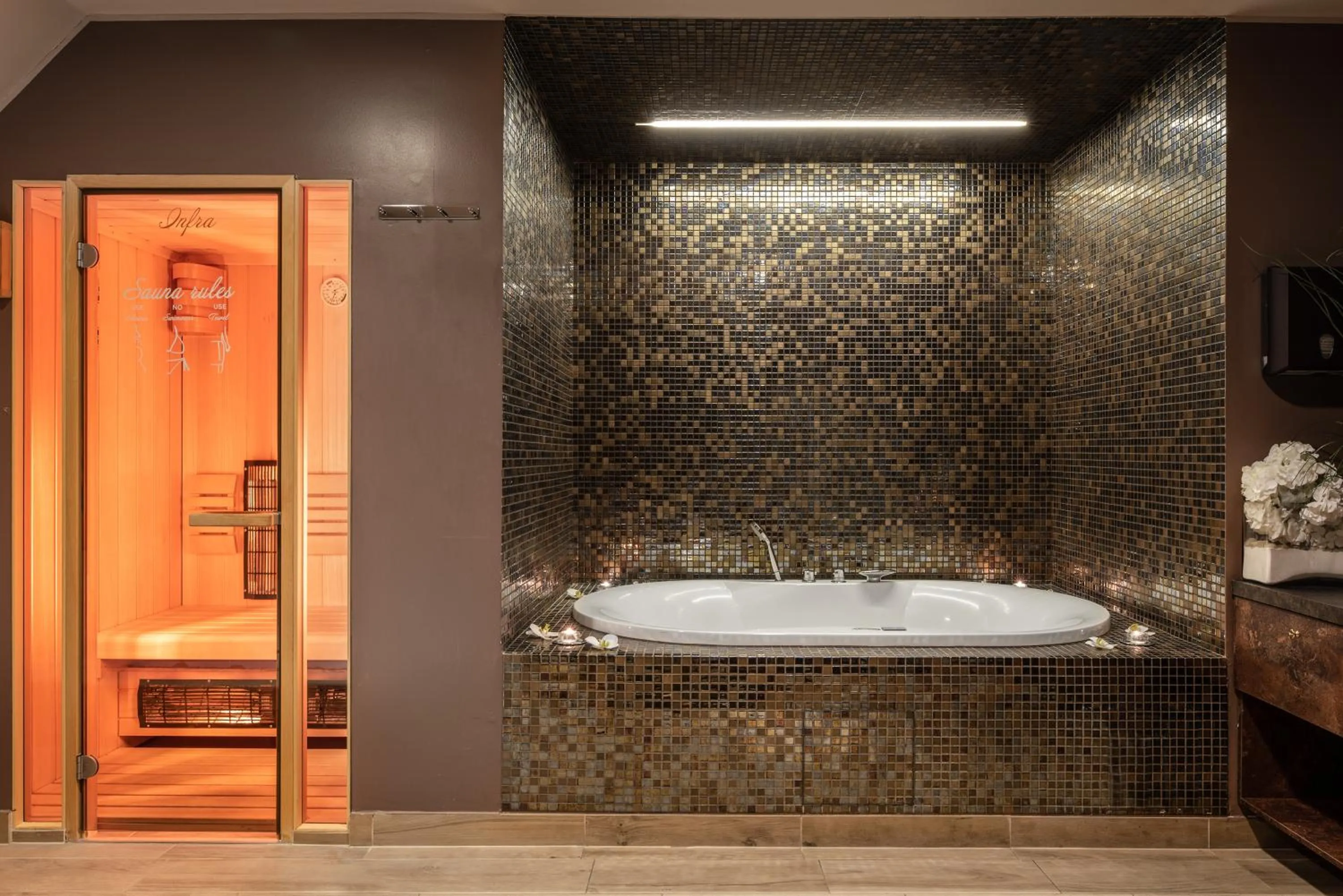 Sauna in Eurostars uHOTEL