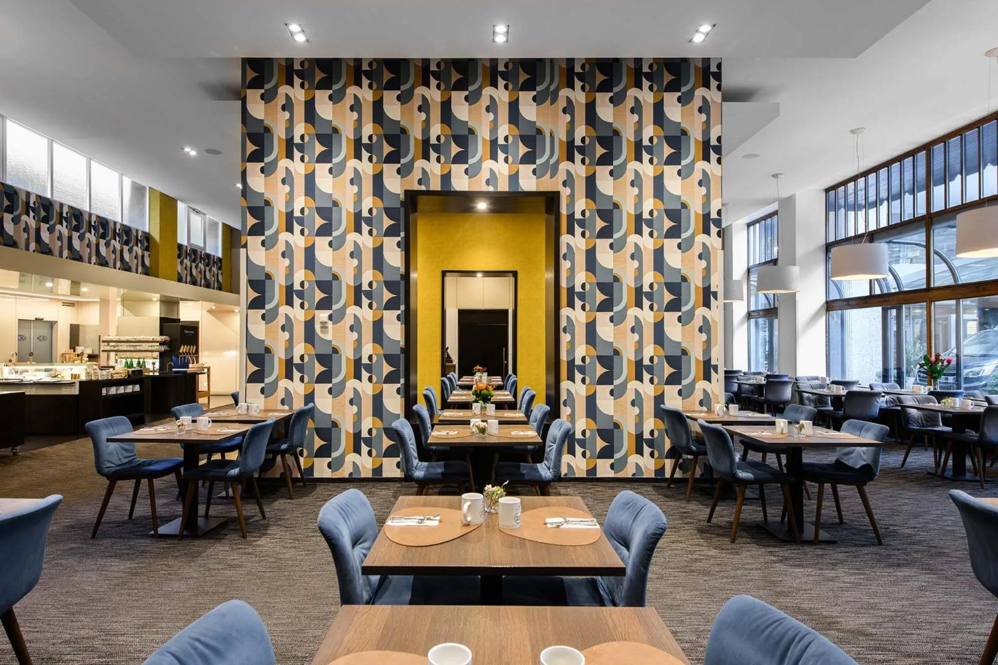 Restaurant/places to eat in Eurostars uHOTEL