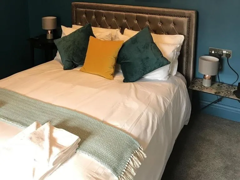 Bedroom, Bed in No.16