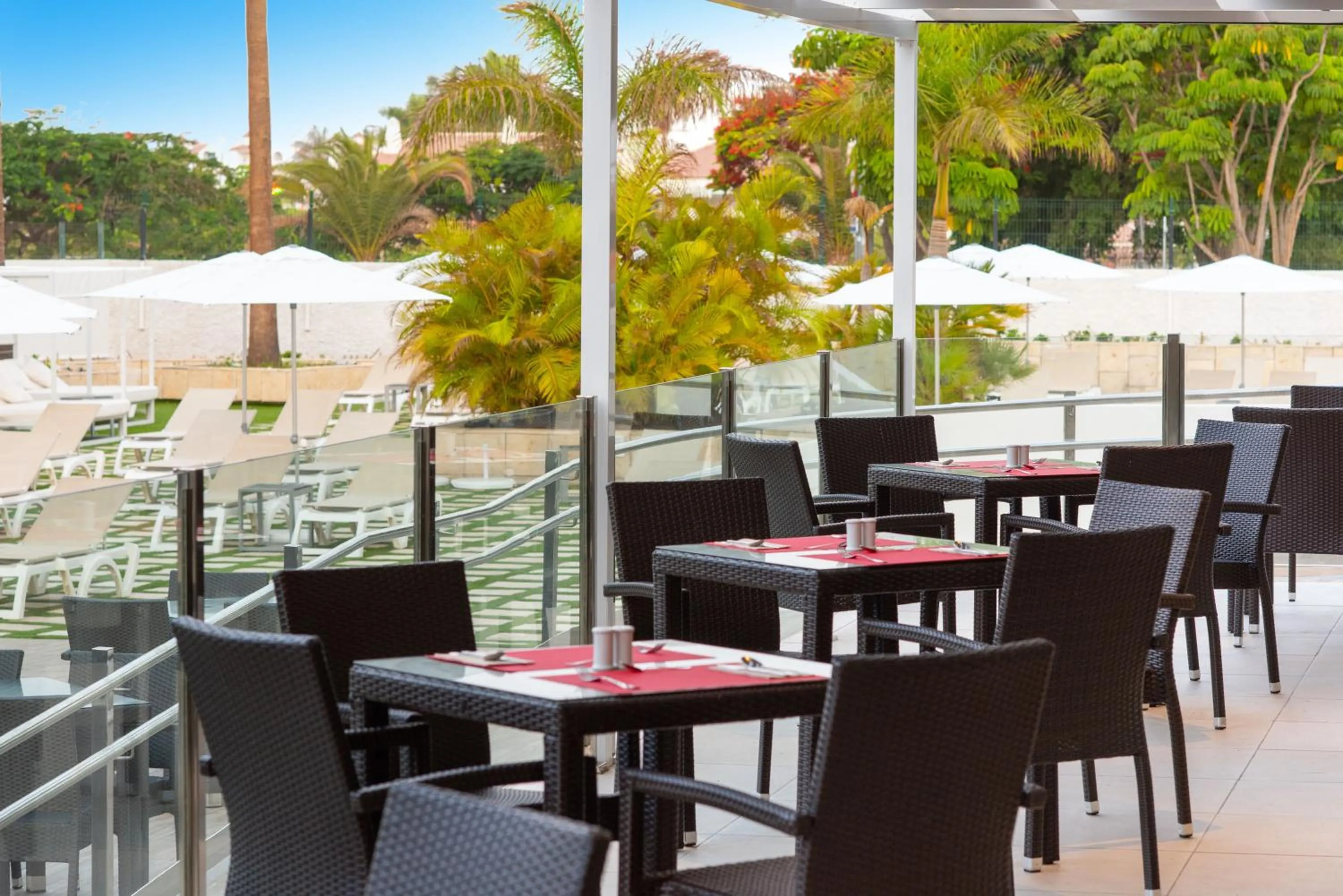 Lounge or bar in Olé Tropical Tenerife Adults Only