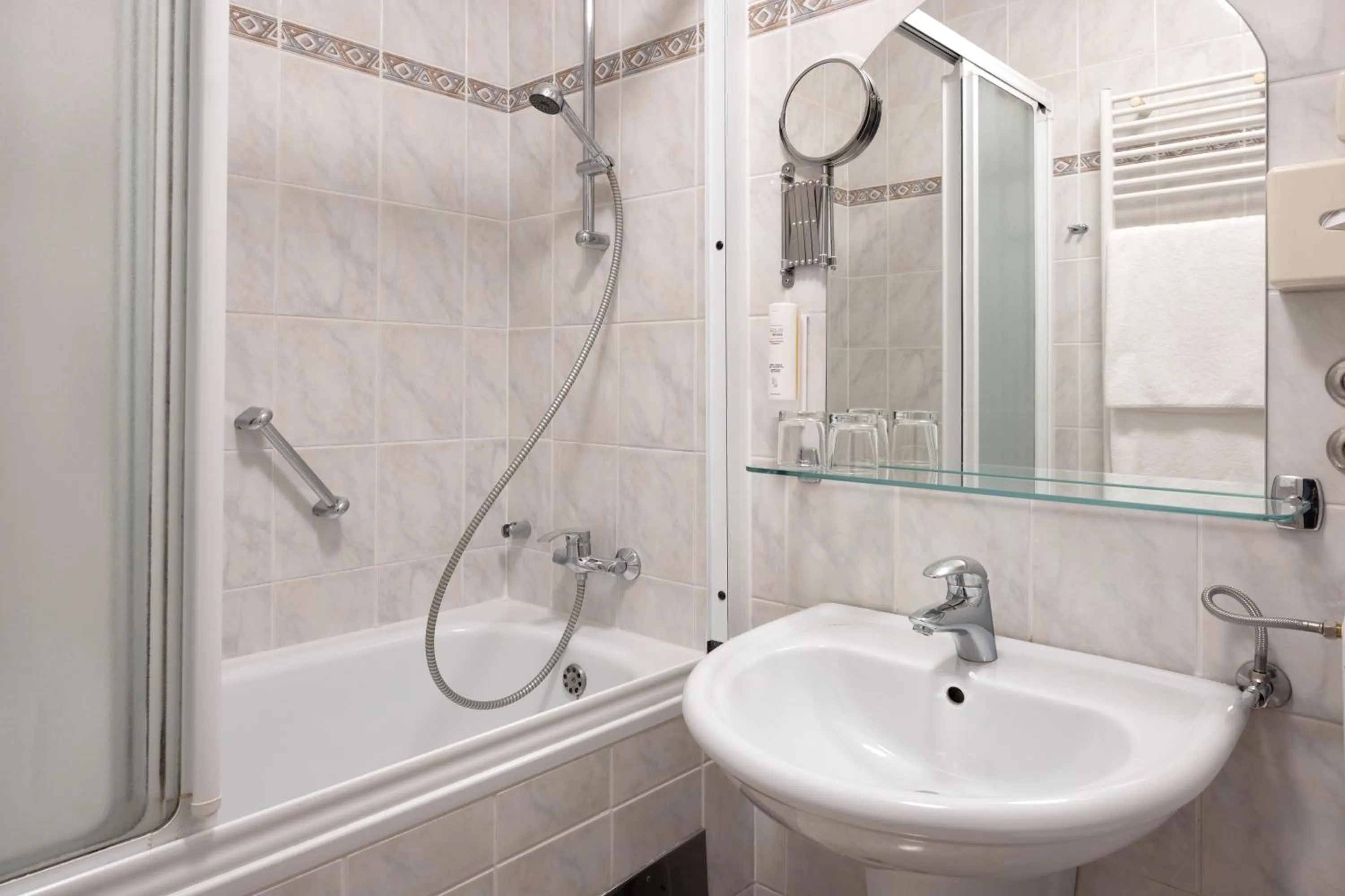 Bathroom in Hotel Kompas