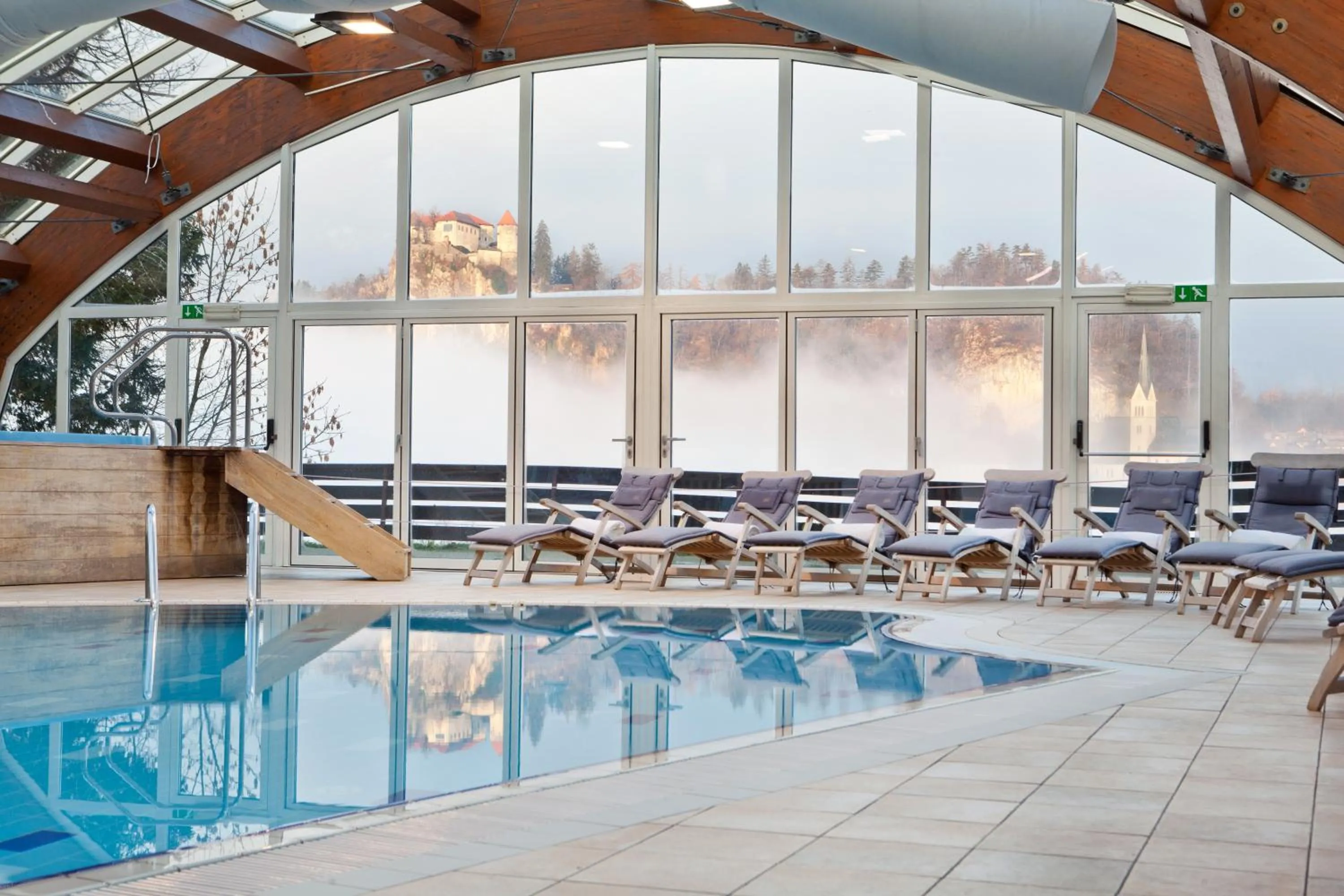 Pool view in Hotel Kompas