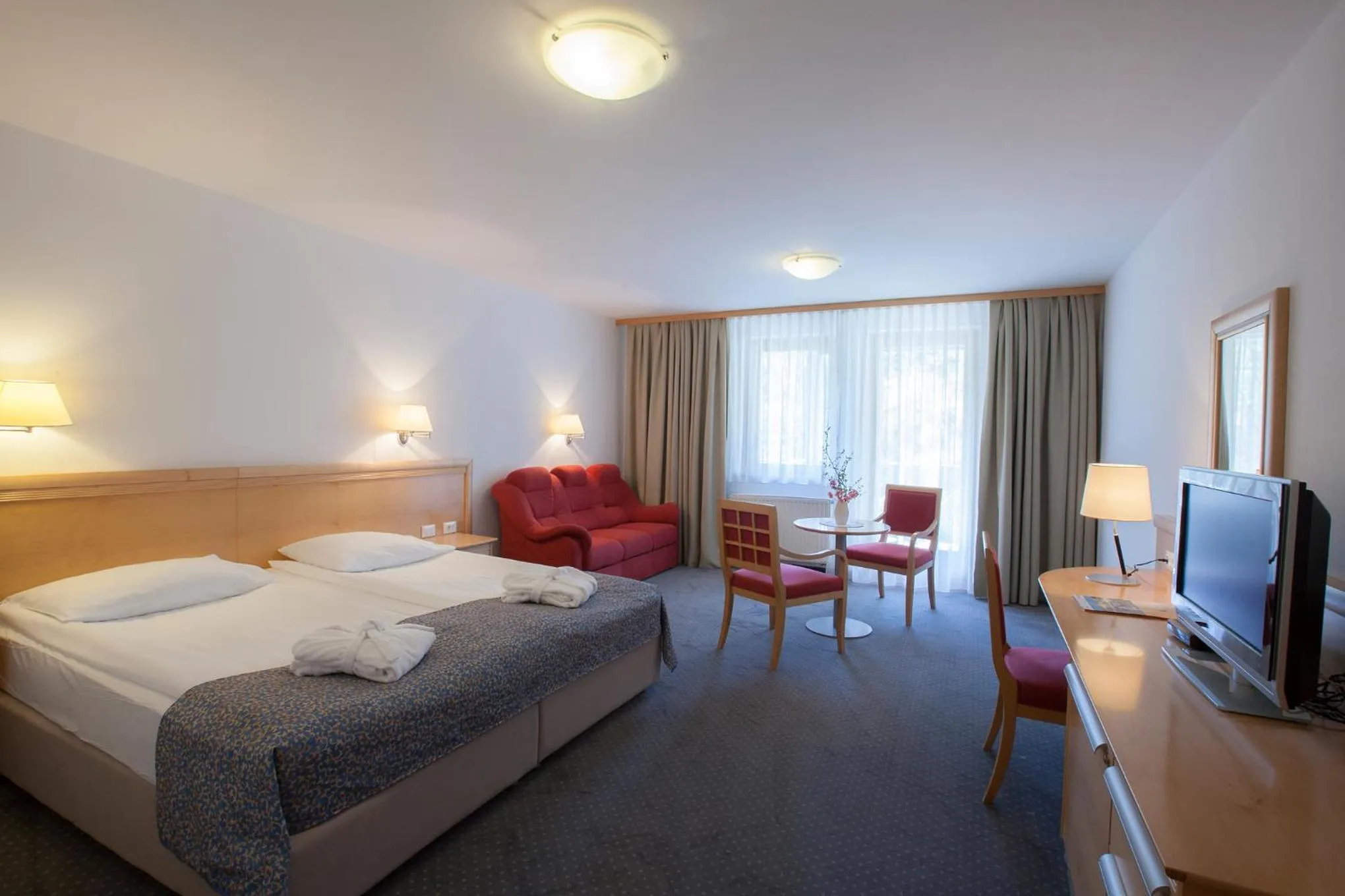 Photo of the whole room, Bed in Hotel Jezero