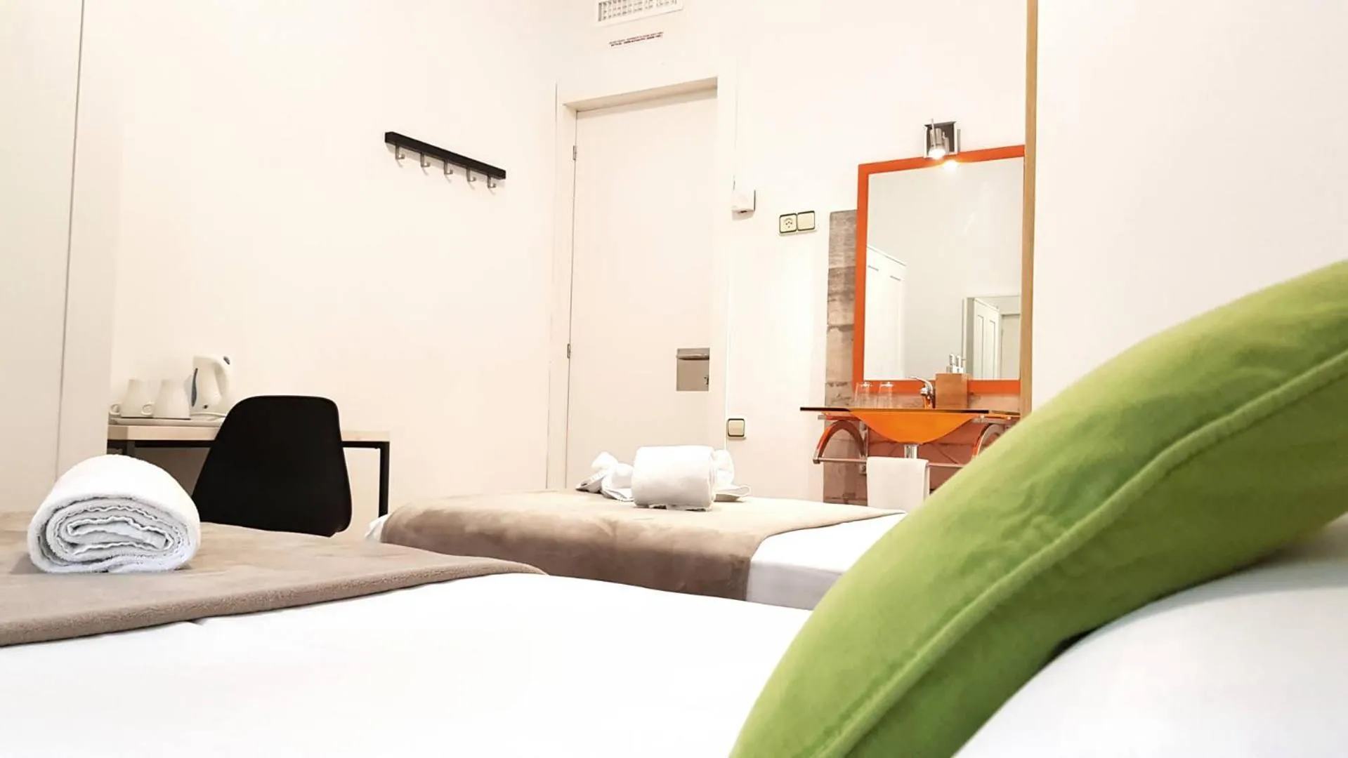 Photo of the whole room, Bed in Hostal la Palmera