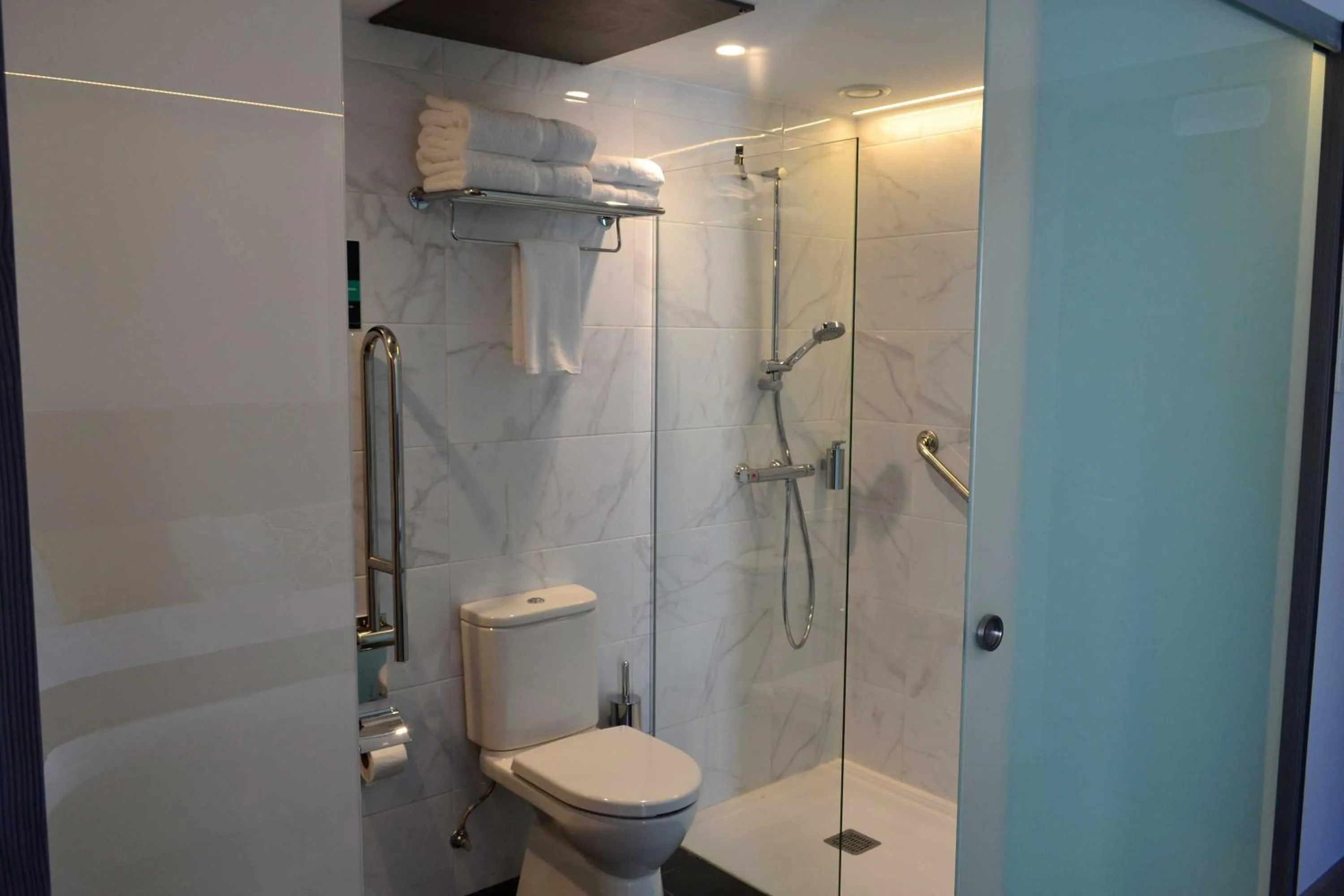 Bathroom in Hotel Alda Estación Ourense