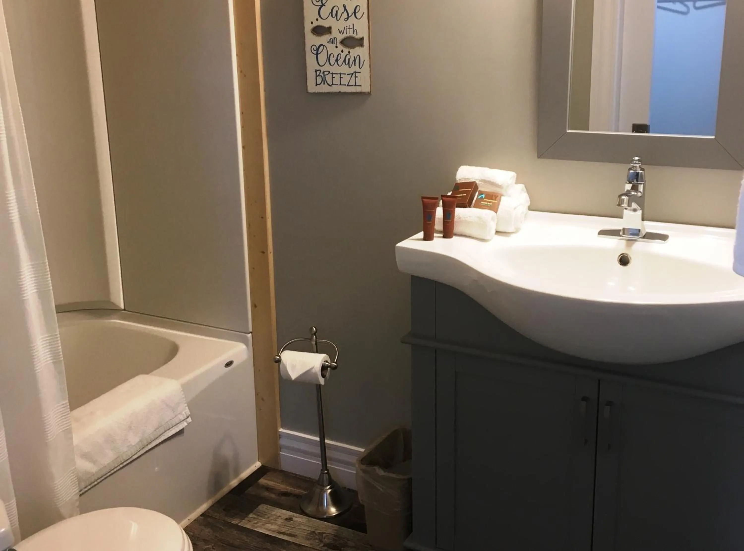 Bathroom in Toulinguet Inn - Suites