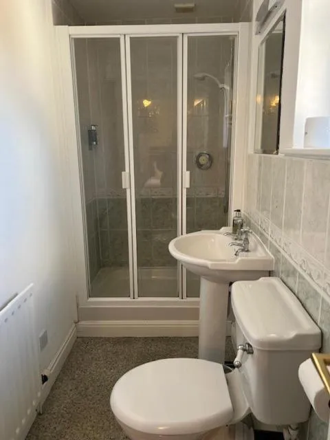 Shower in The Marton Arms